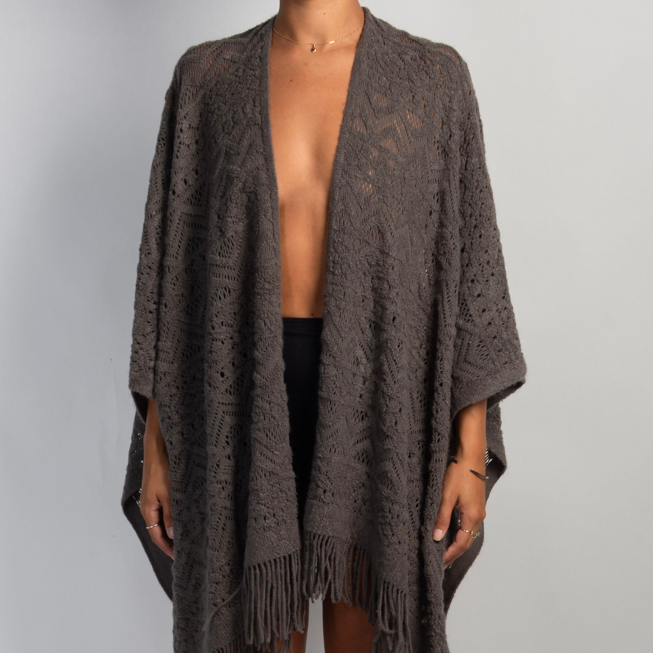 GREY KNIT CAPE