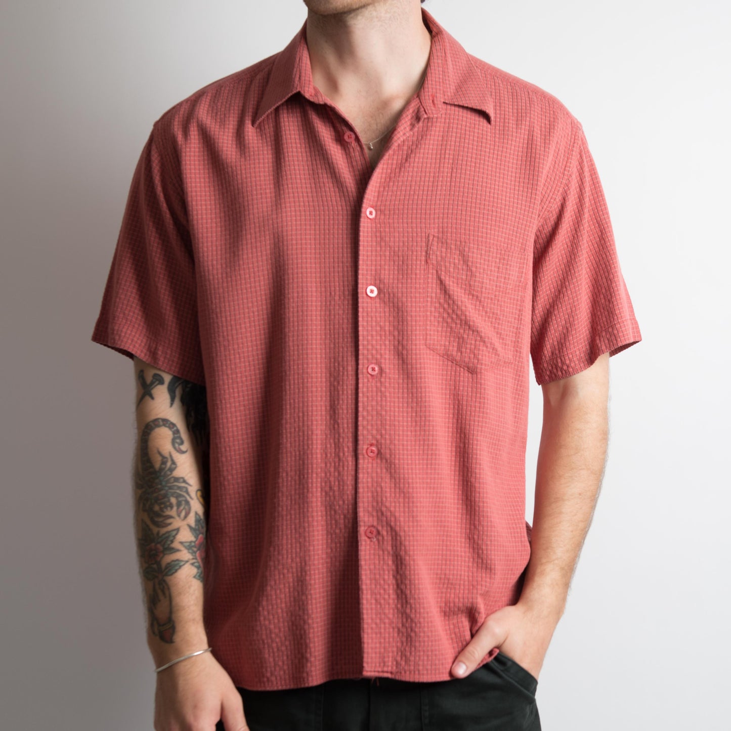 MUTED RED BUTTON UP