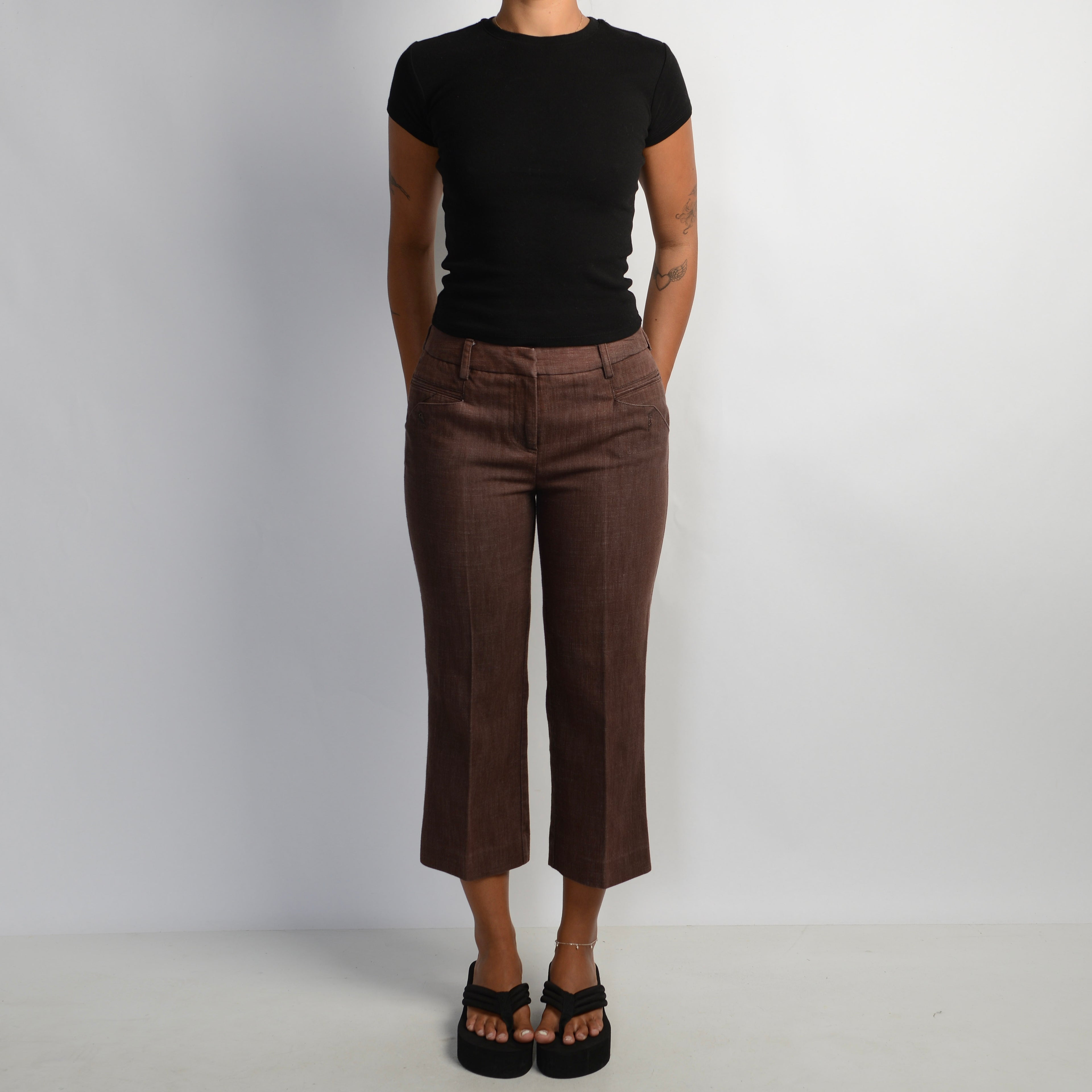 BROWN CAPRI PANTS