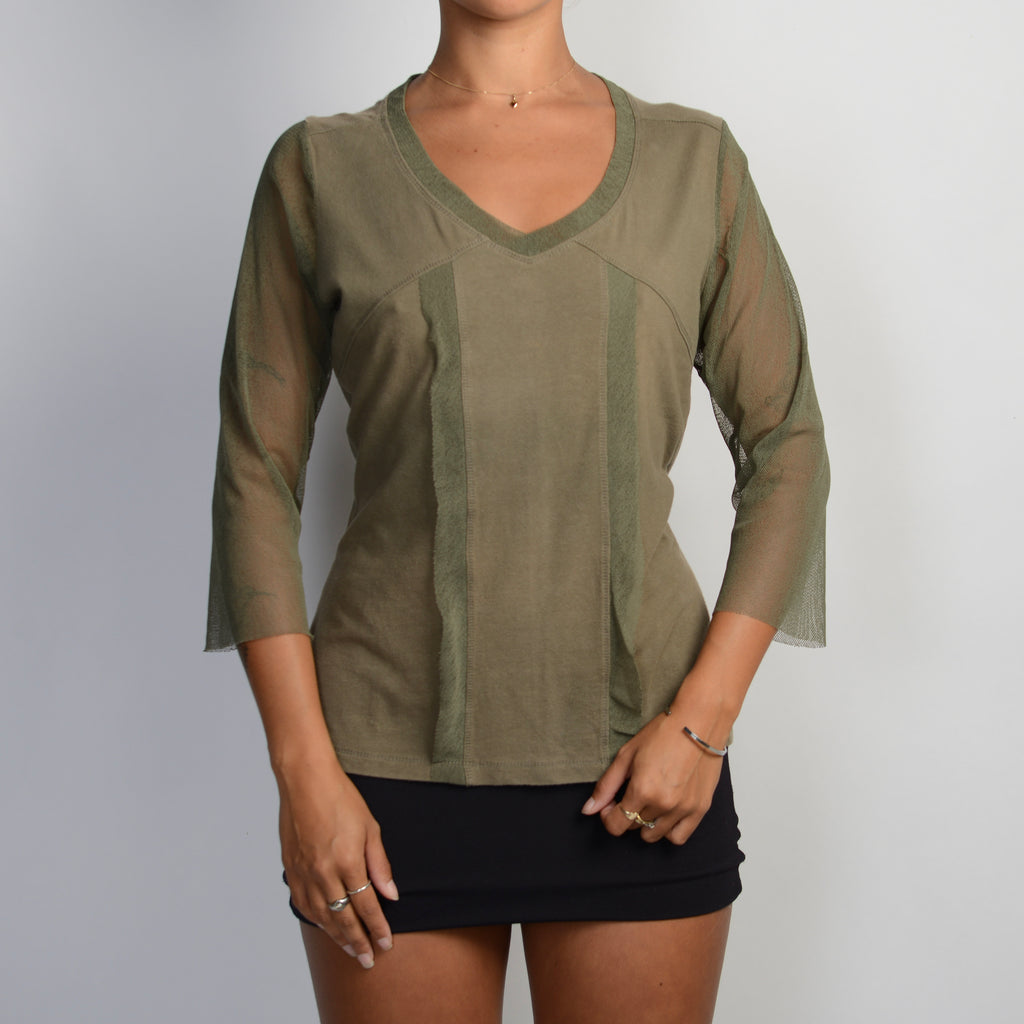 KHAKI MESH 3/4 SLEEVE TOP