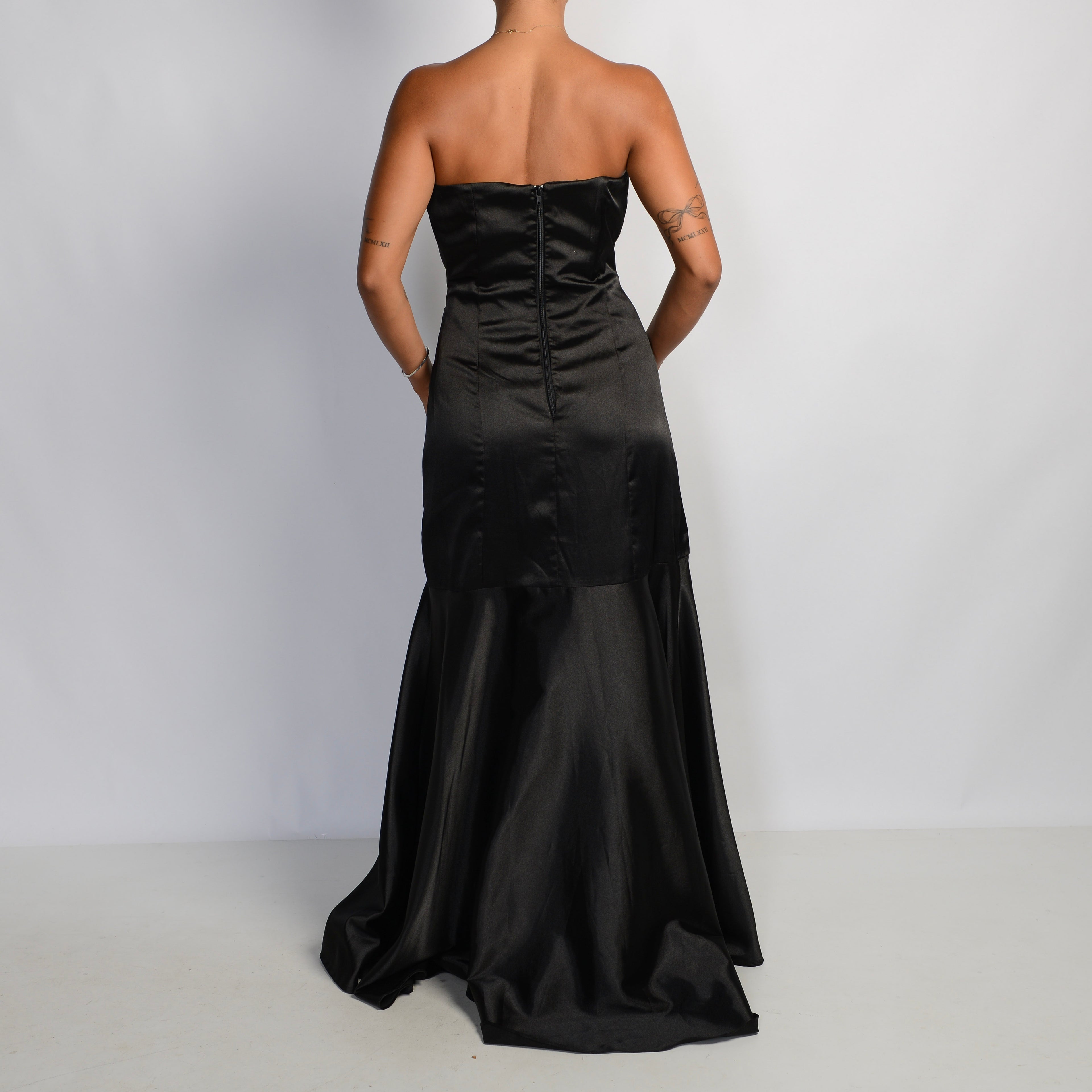 BLACK SATIN STRAPLESS GOWN
