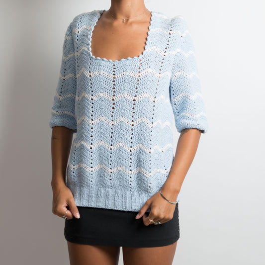 PALE BLUE KNIT TOP