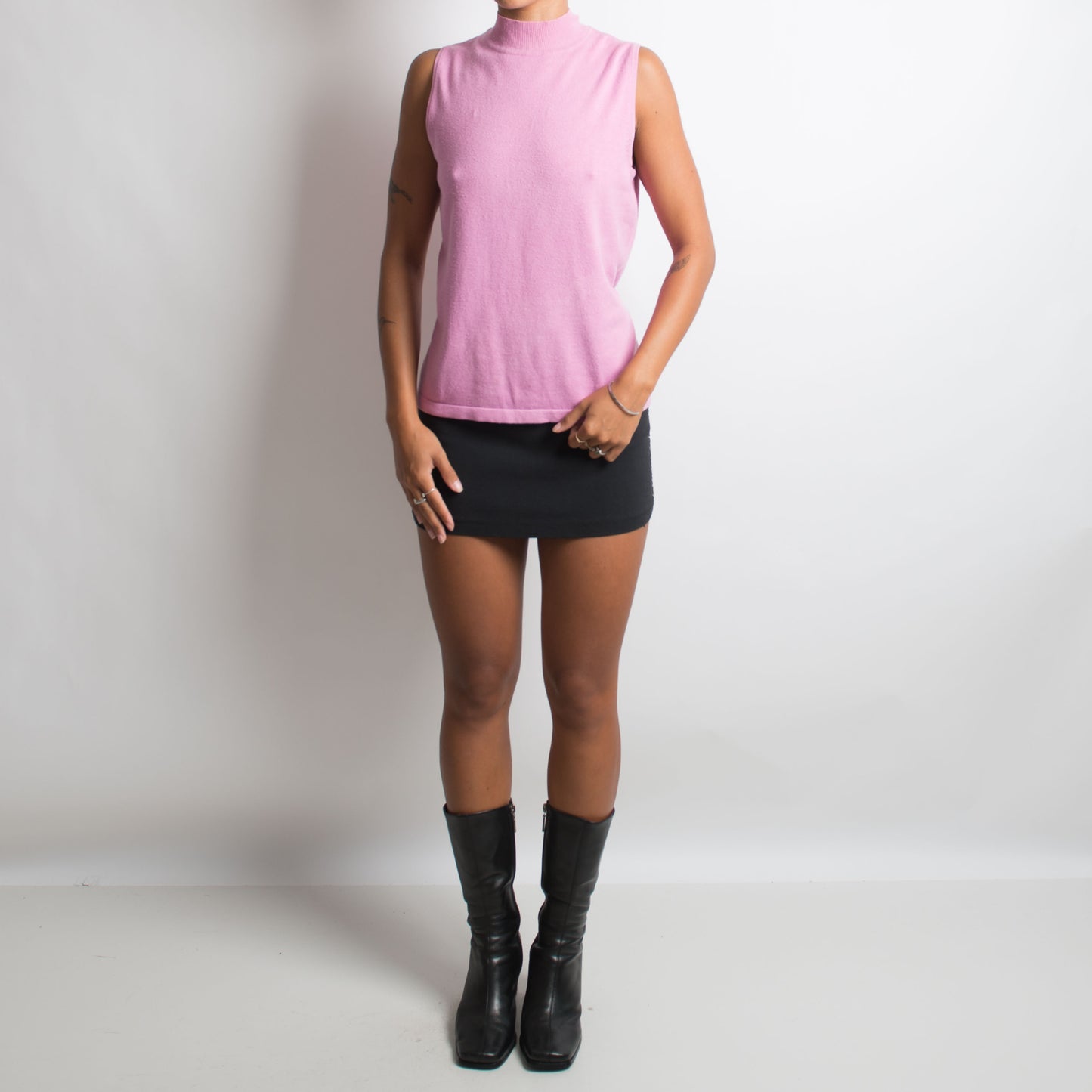 PINK SLEEVELESS MOCKNECK