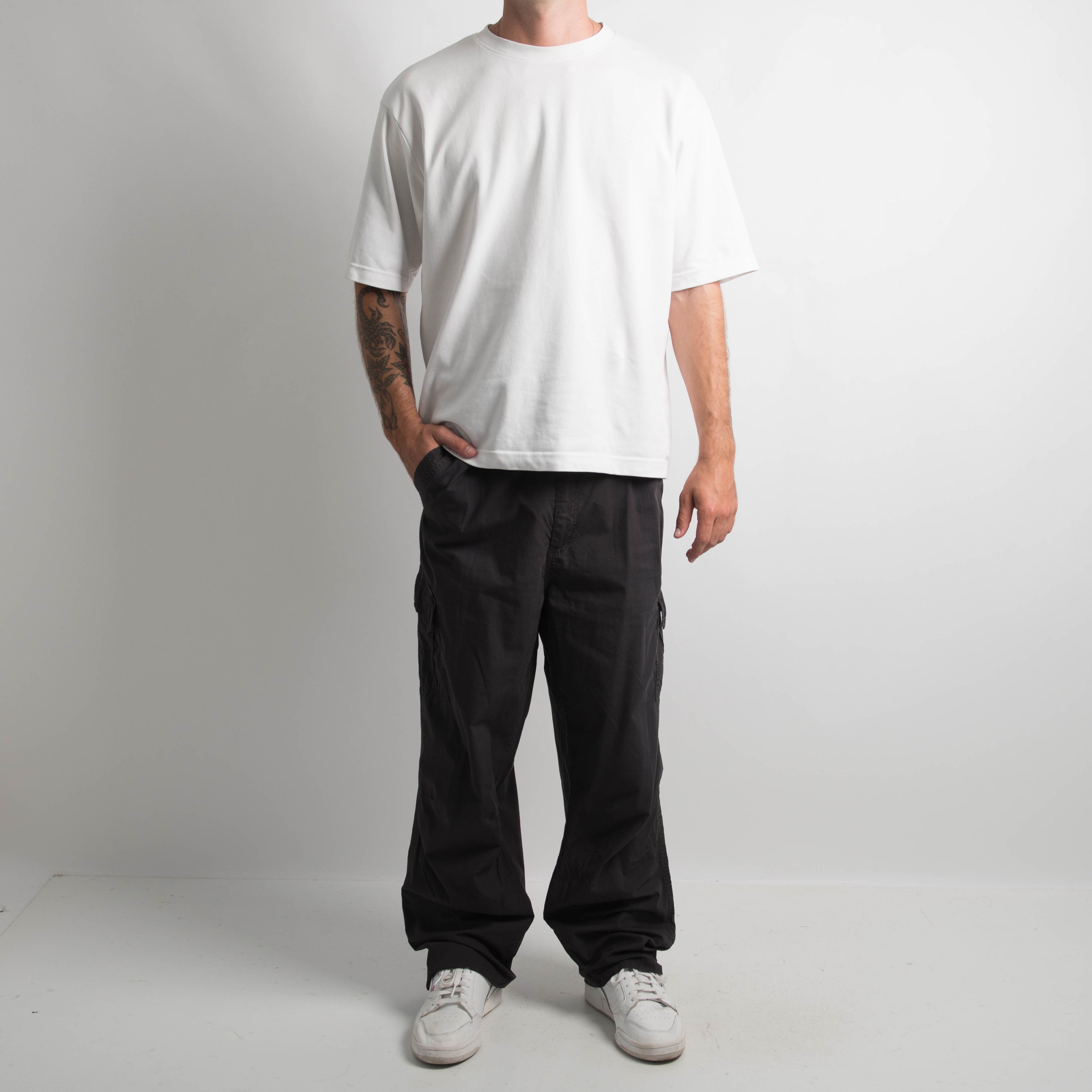 FADED BLACK CARGO PANTS