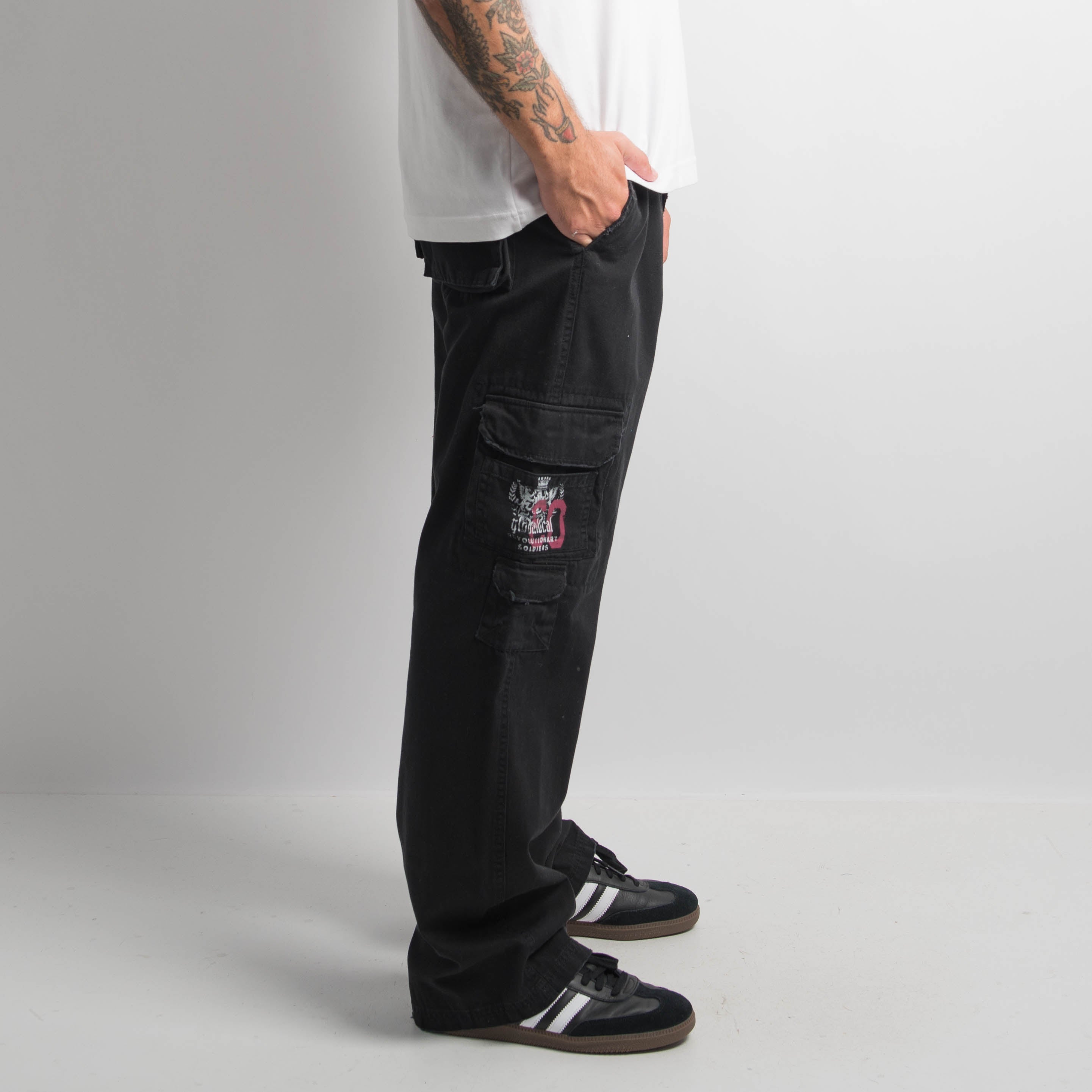 BLACK CARGO PANTS