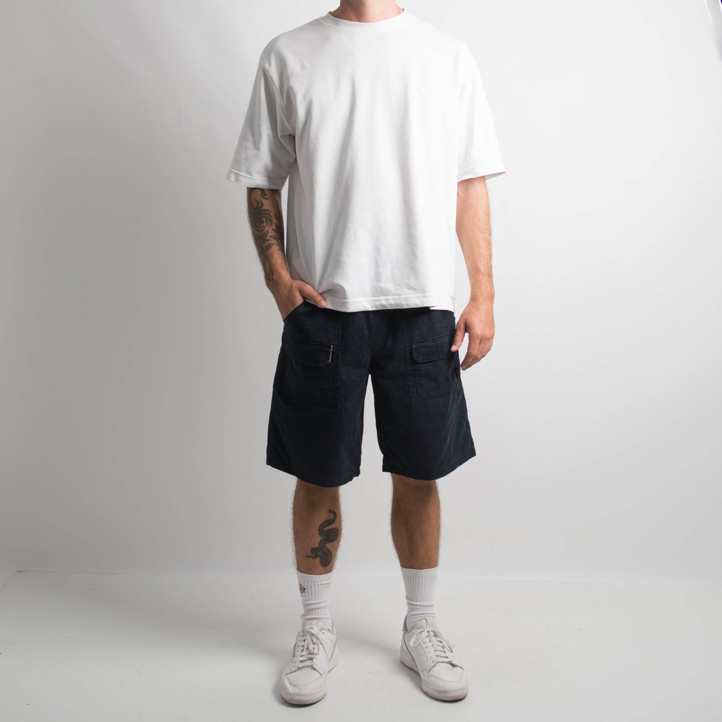 NAVY CARGO SHORTS