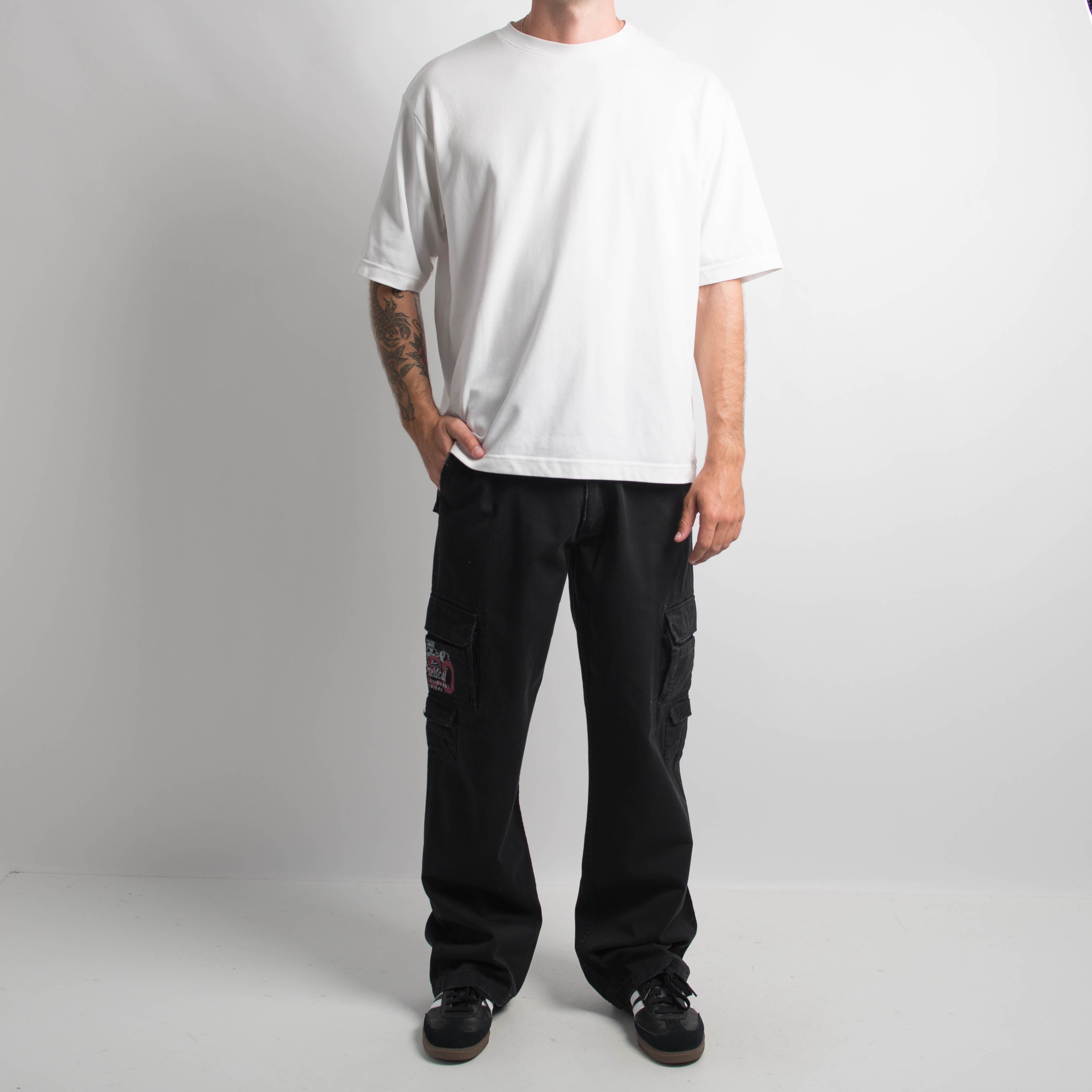BLACK CARGO PANTS