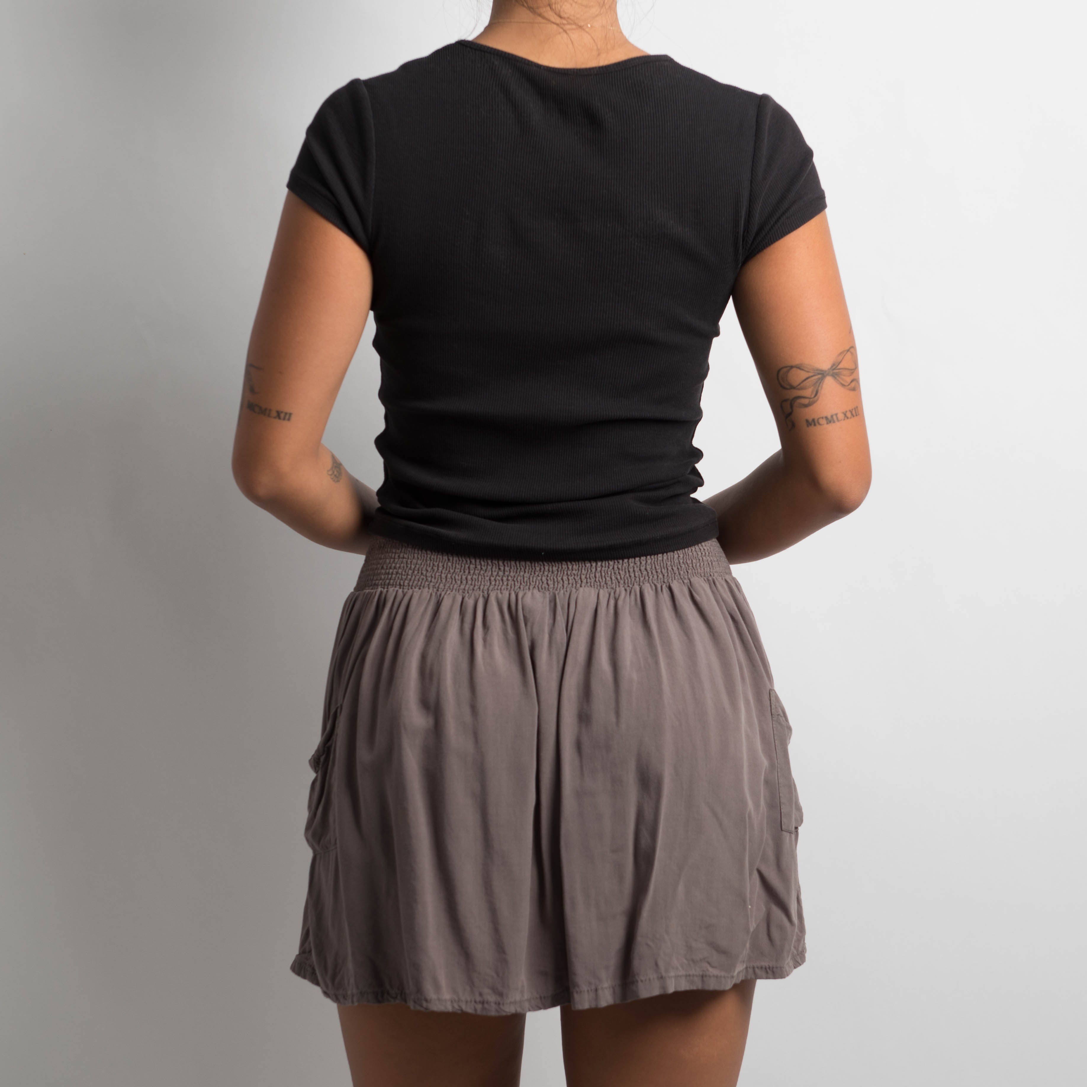 GREY RELAXED MINI SKIRT