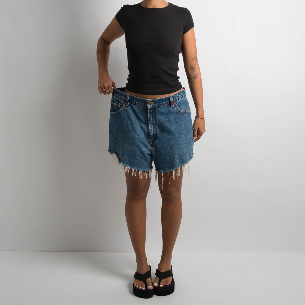 LEVIS 550 DENIM SHORTS