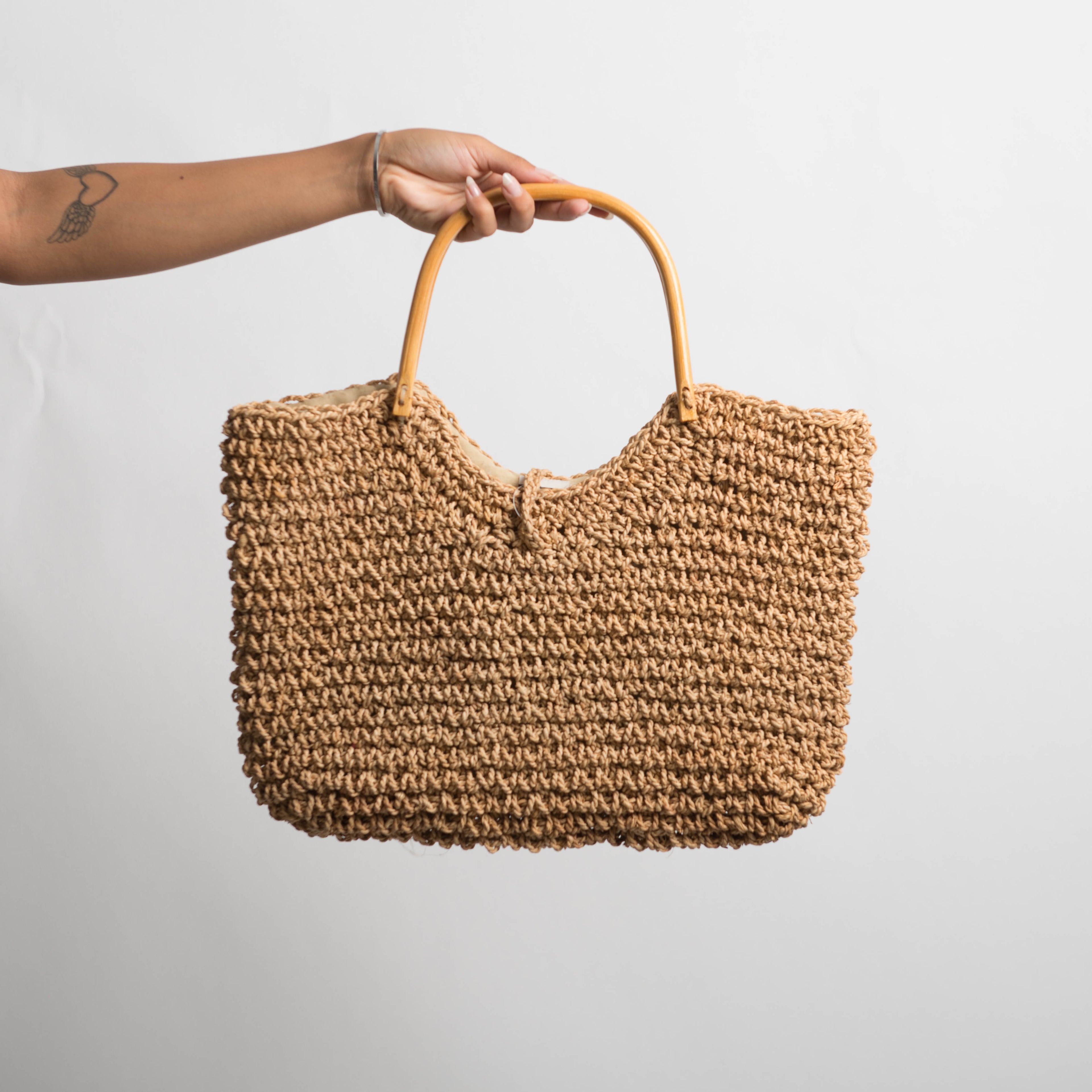 LARGE STRAW BAG