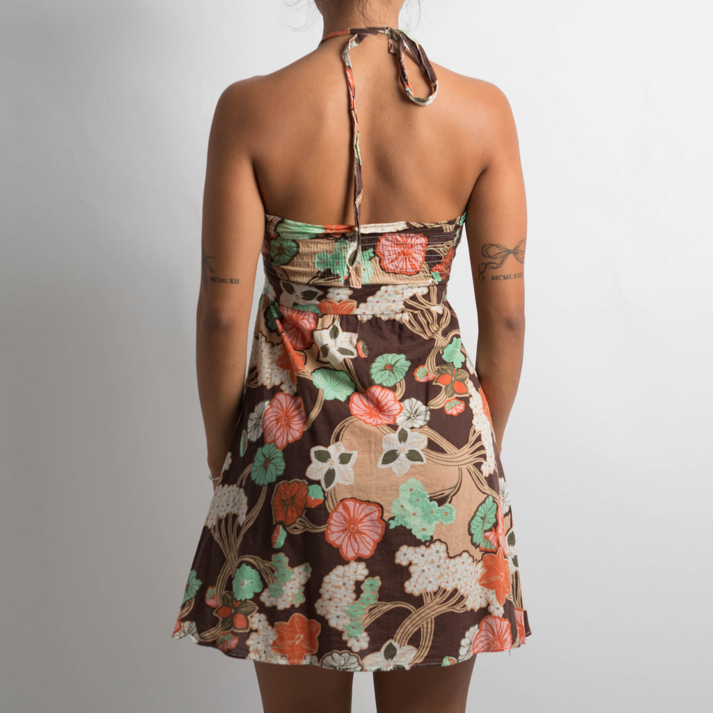 BROWN PATTERNED MINI DRESS