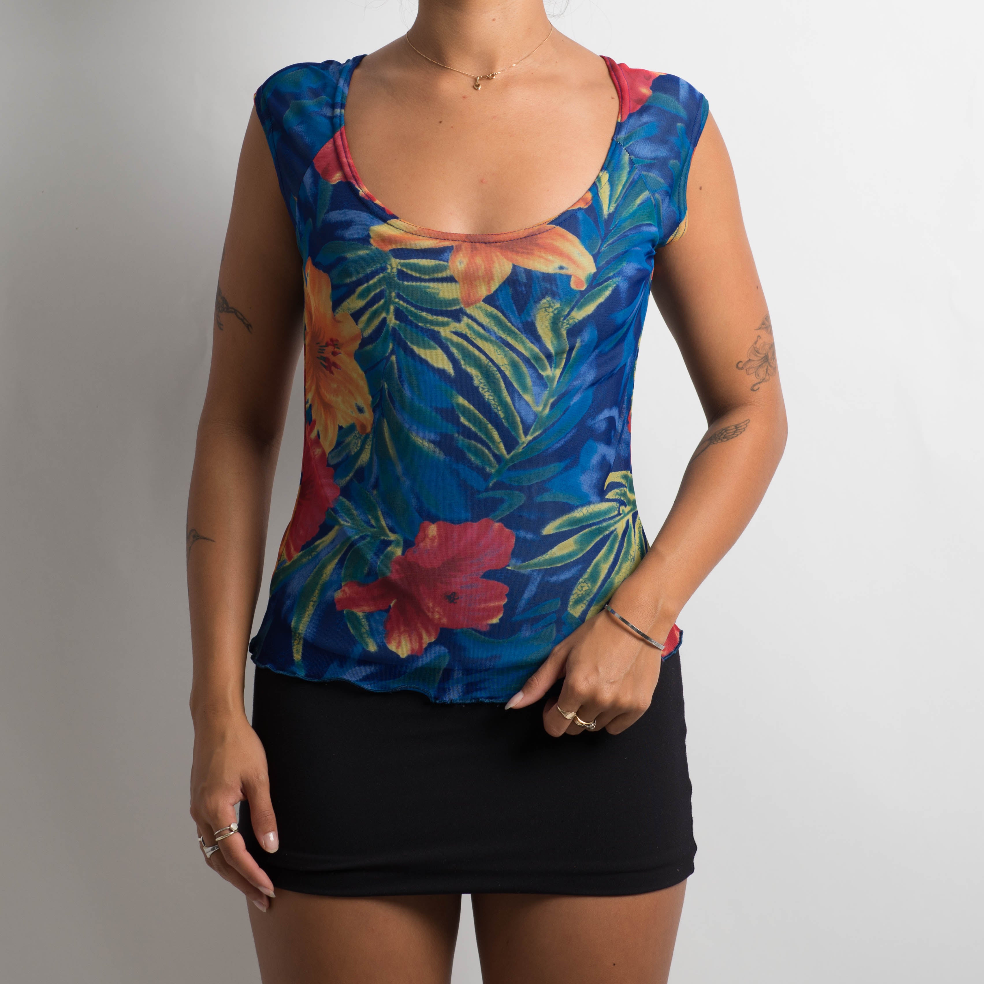 BLUE FLORAL MESH TOP