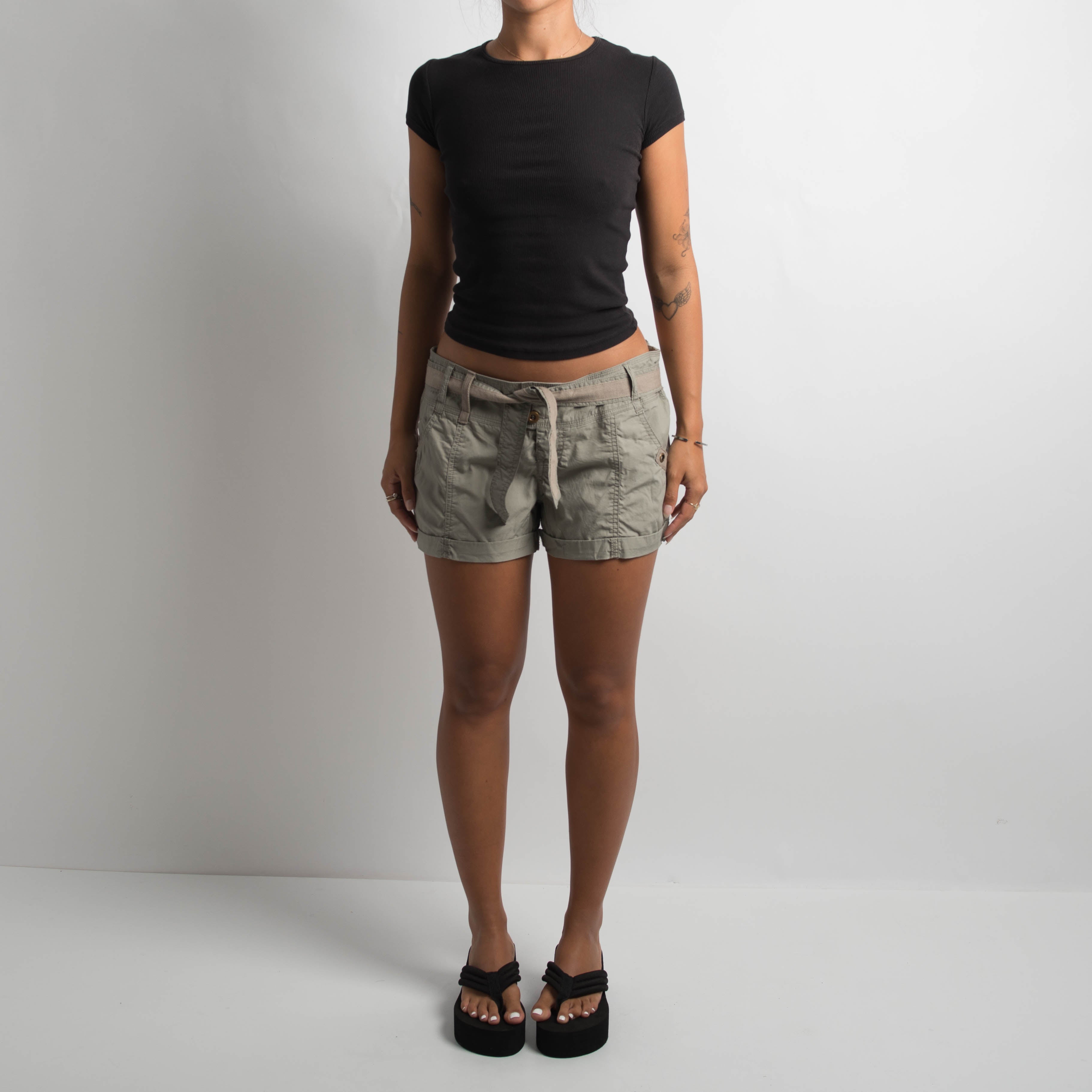 KHAKI CARGO MINI SHORTS