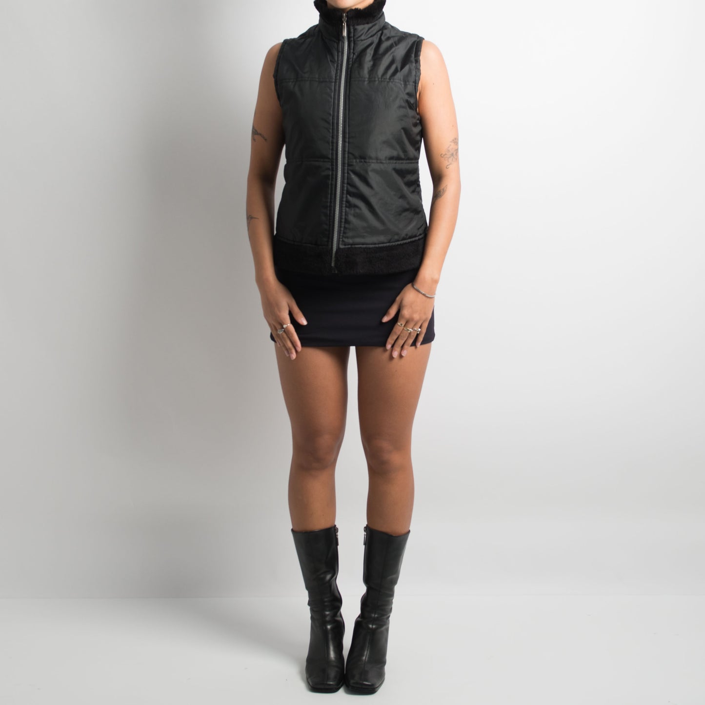 BLACK PUFFER VEST