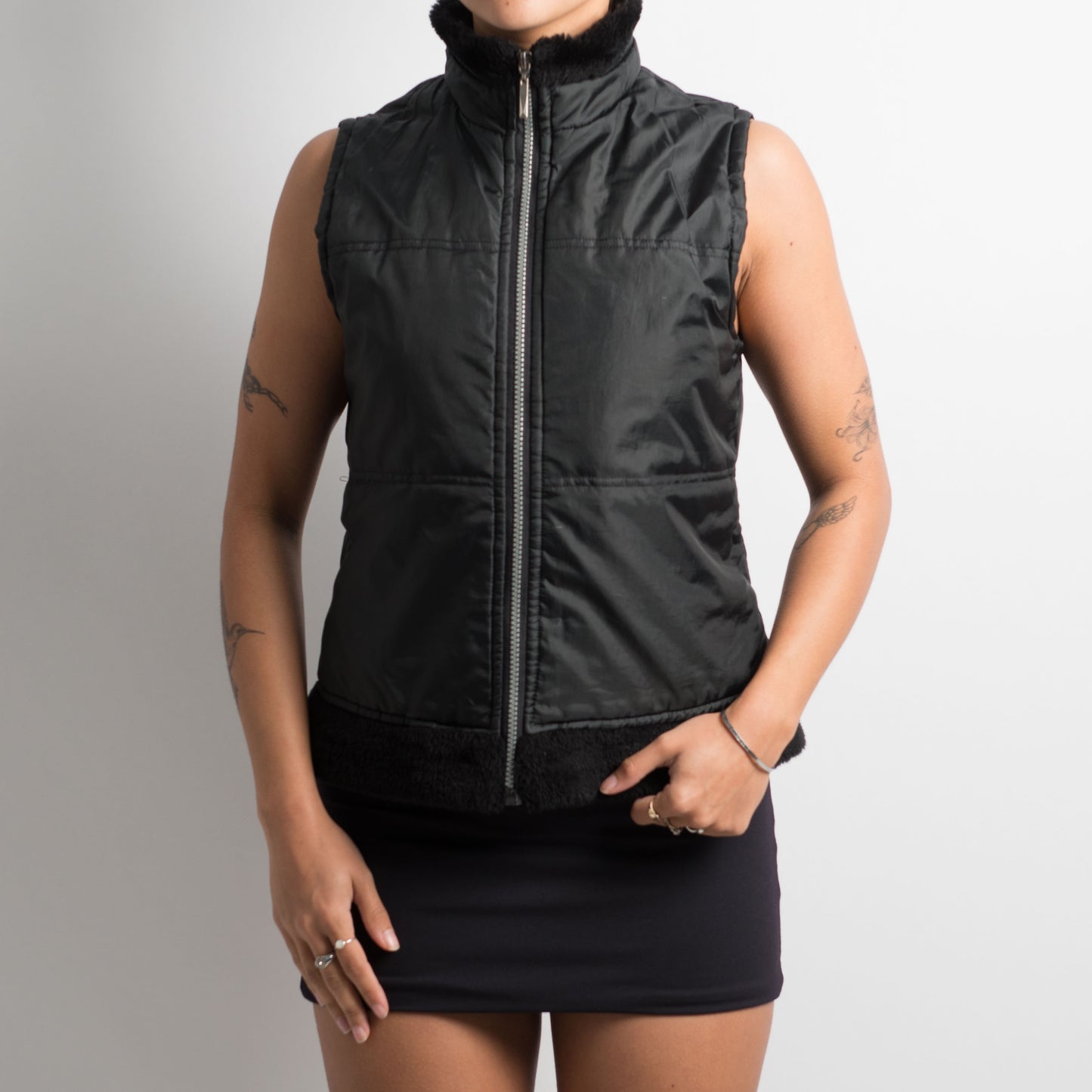 BLACK PUFFER VEST