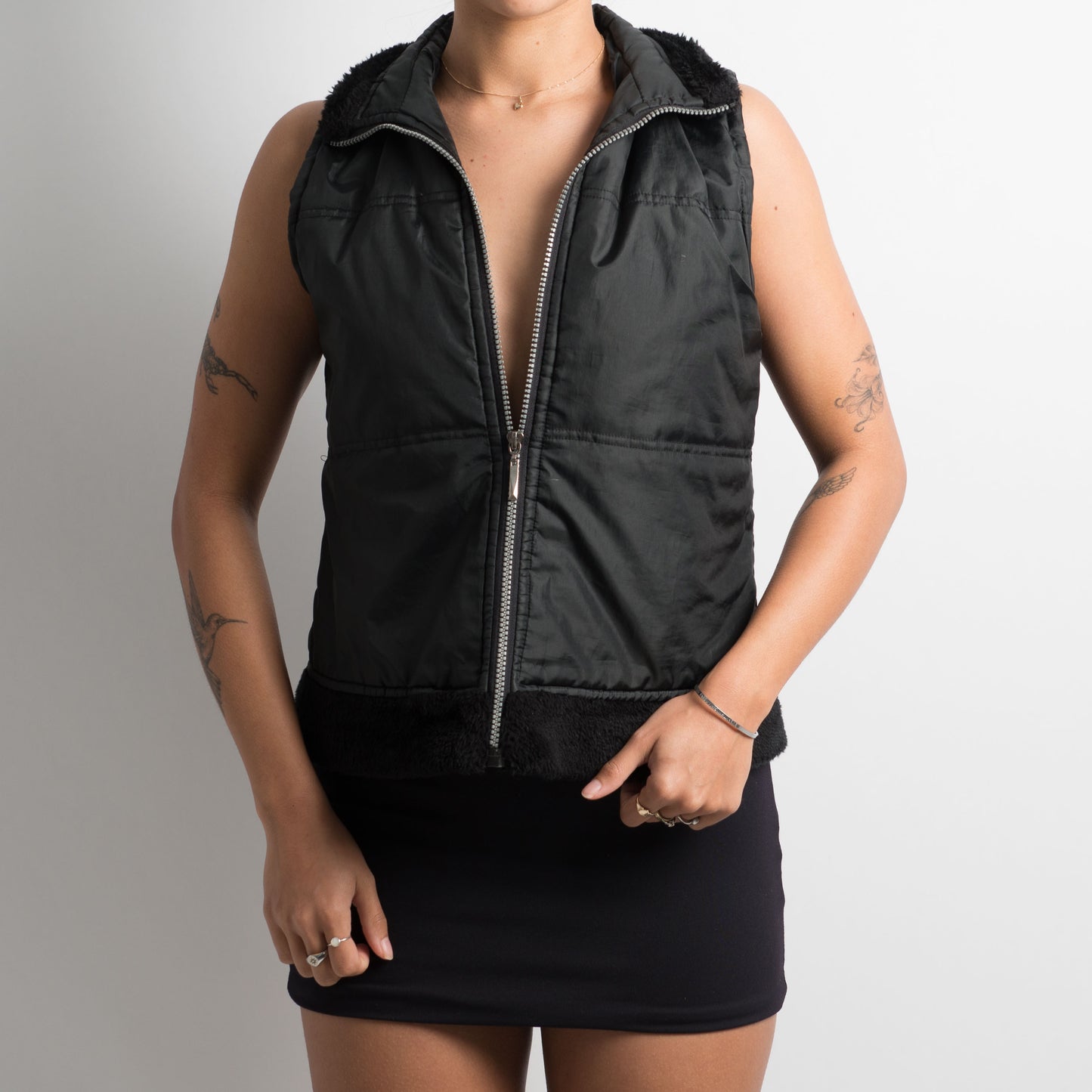 BLACK PUFFER VEST