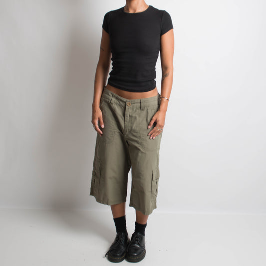 KHAKI CAPRI UTILITY PANTS