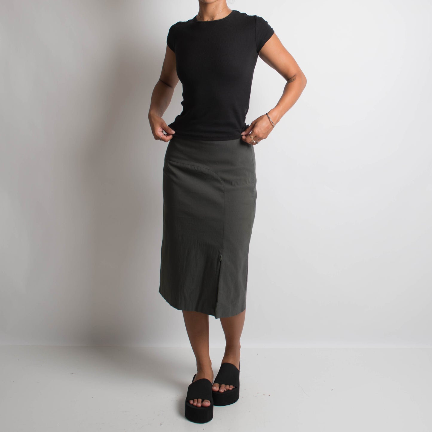 MUTED GREEN MIDI SKIRT