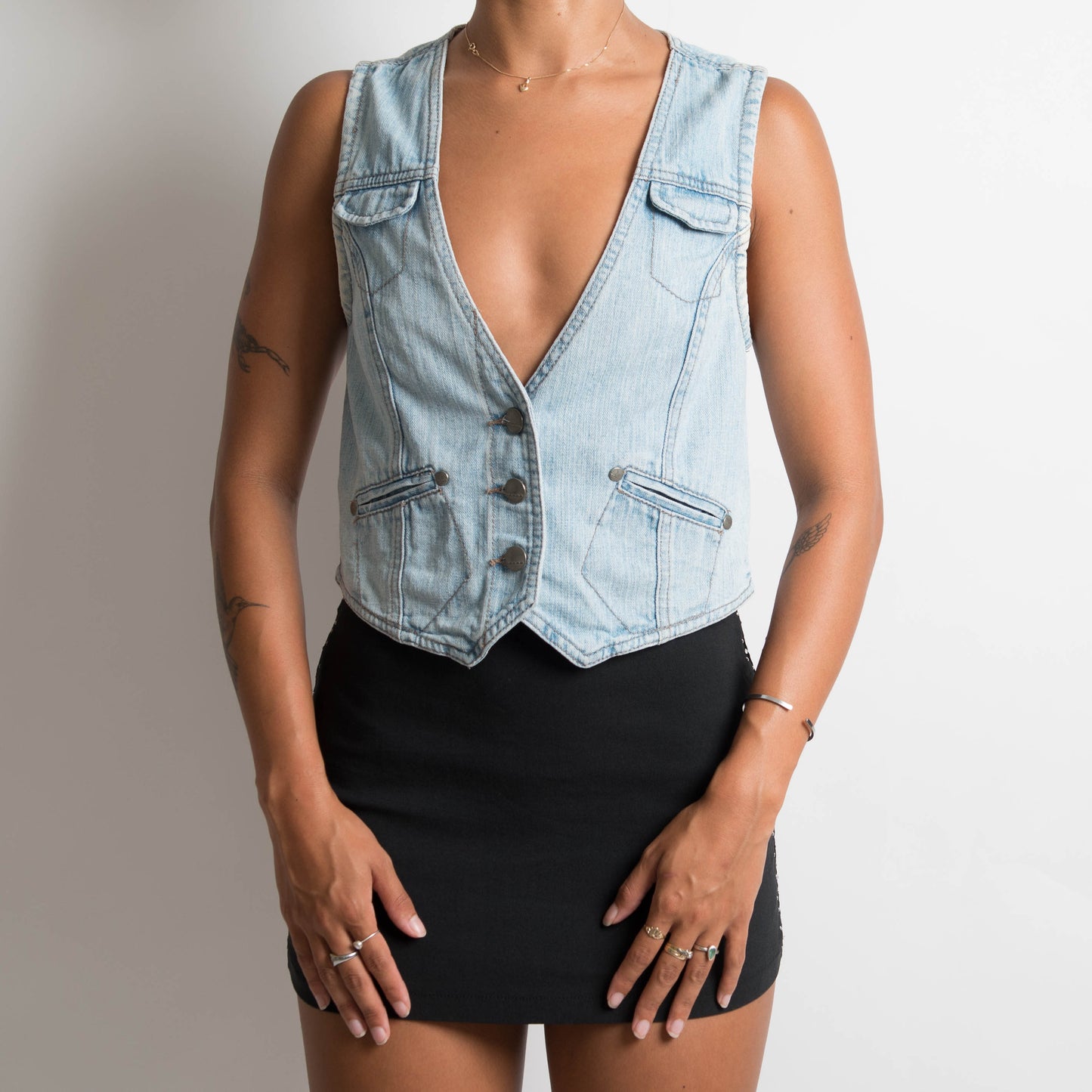 LIGHT WASH DENIM VEST