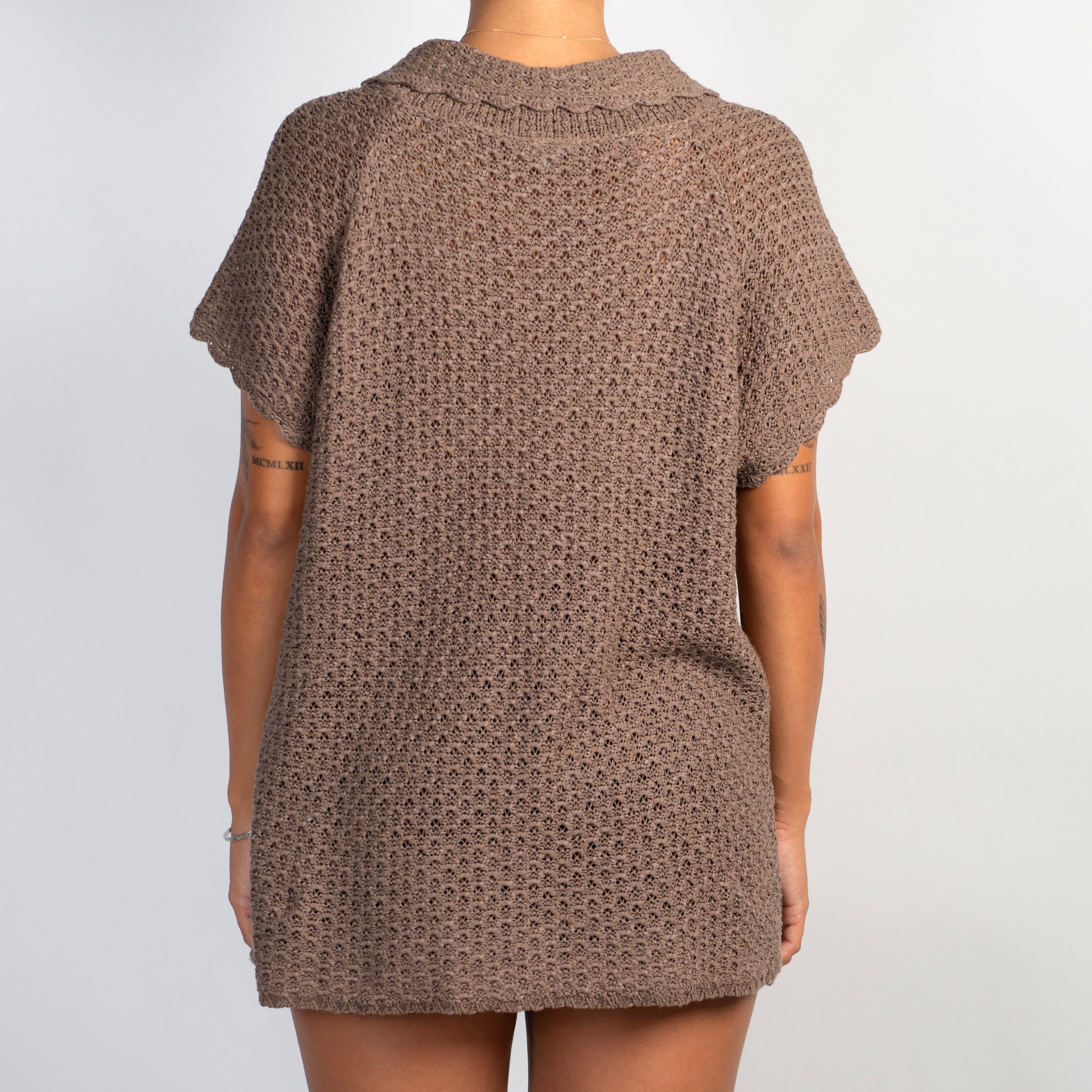 SHORT SLEEVE KNIT TOP