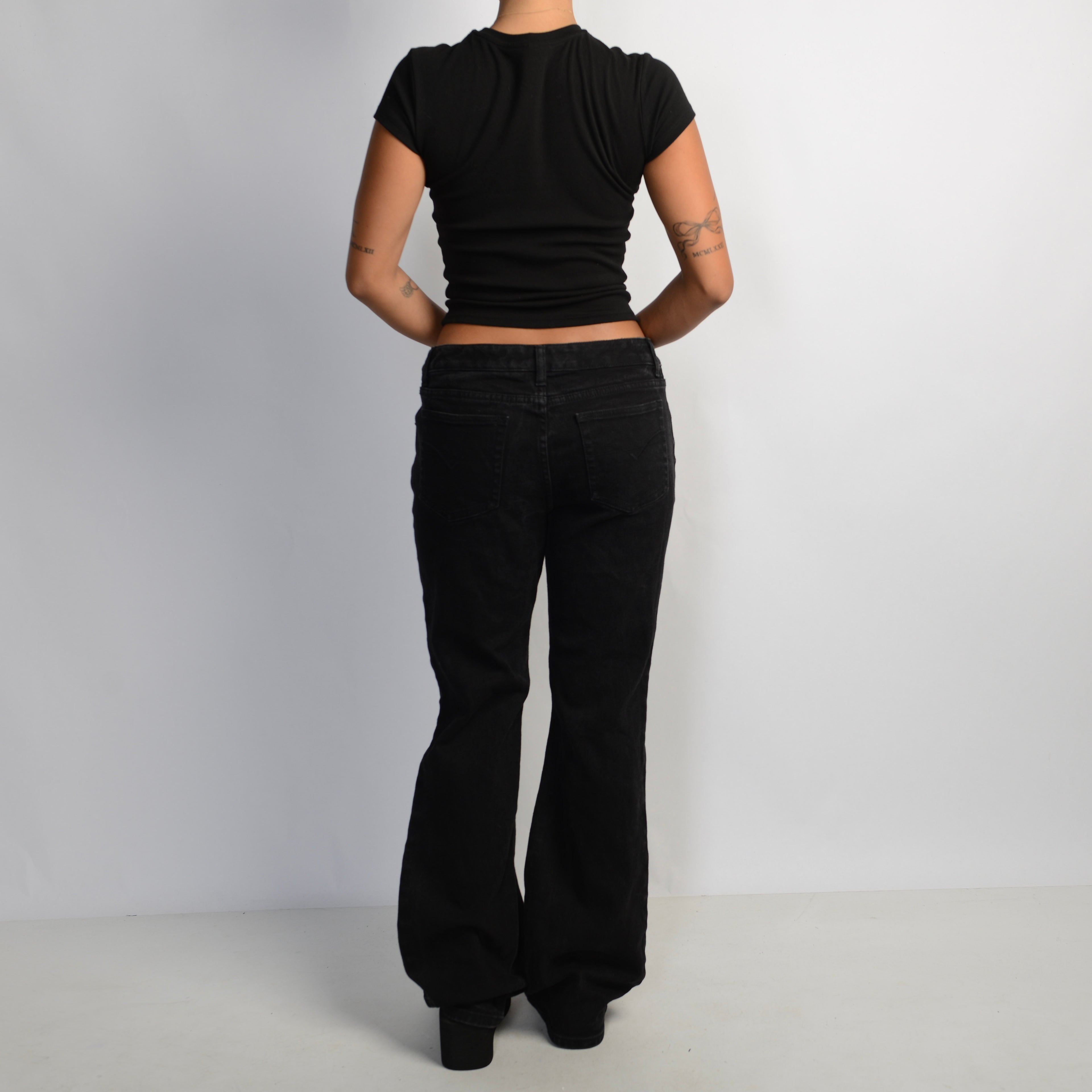 BLACK BOOTCUT JEANS