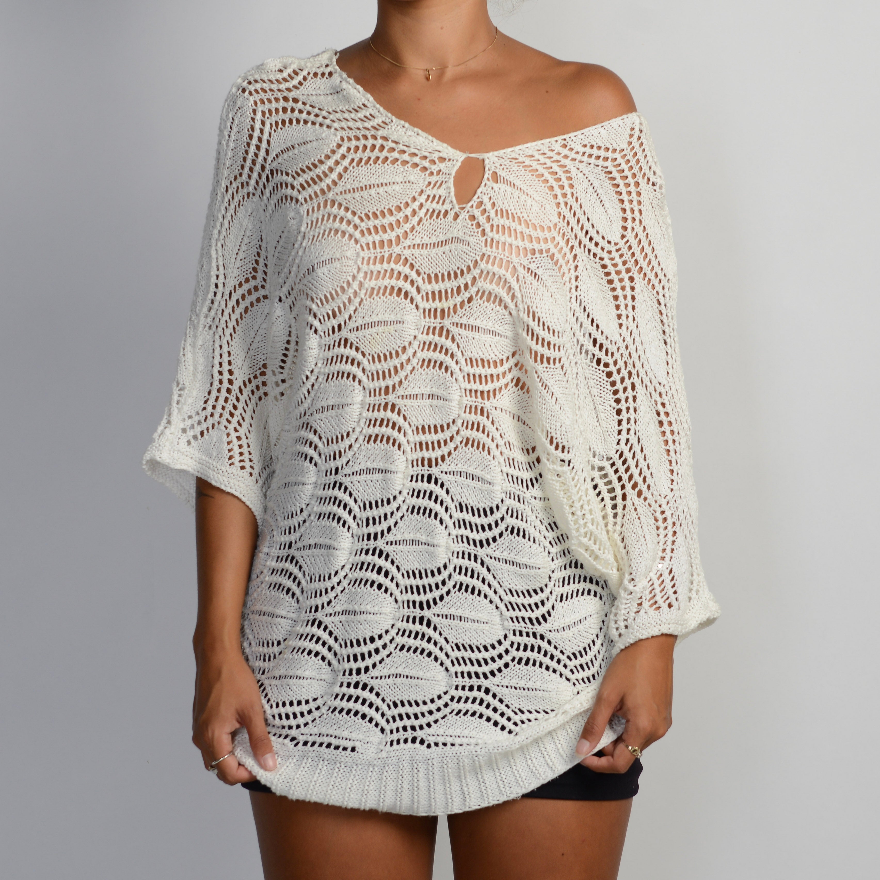 WHITE CROCHET TOP