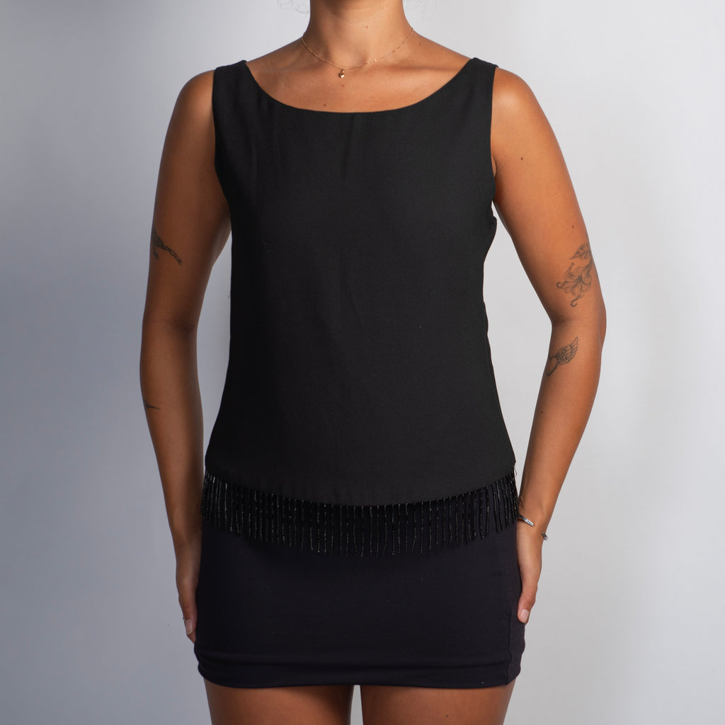 BLACK TASSLE TOP