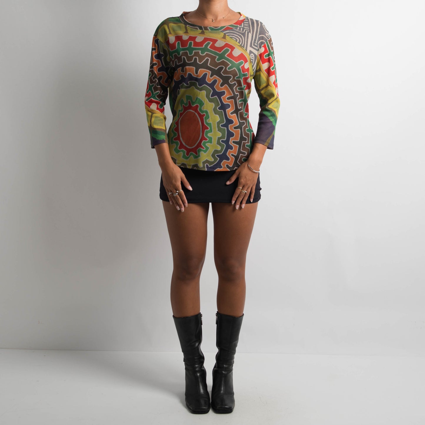 PATTERNED MESH LONG SLEEVE