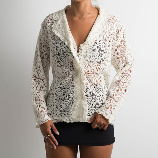 CREAM LACE BUTTON UP