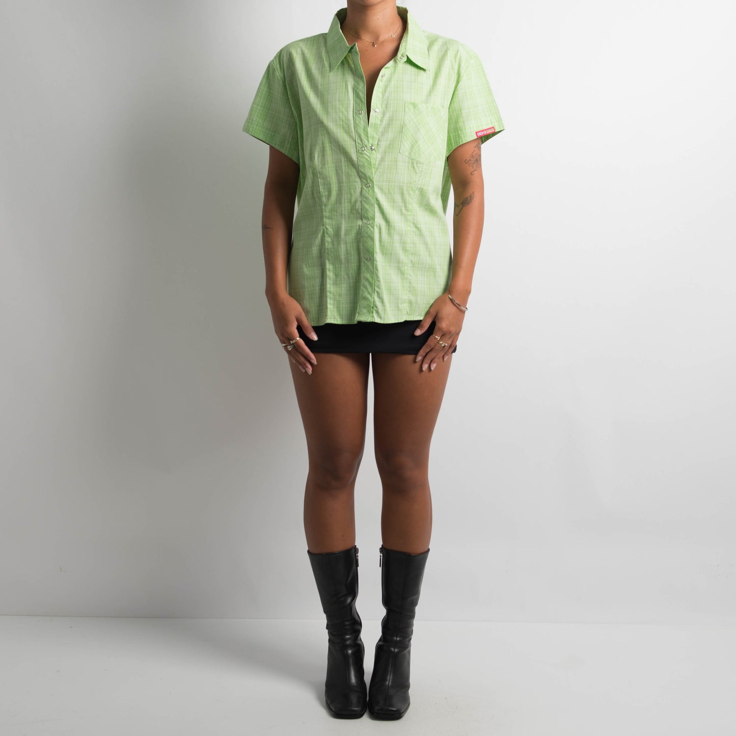 GREEN PLAID SHORT SLEEVE