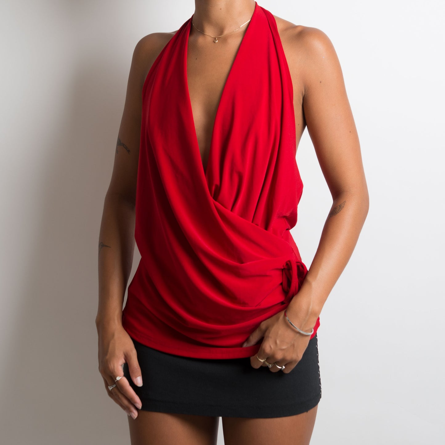 RED HALTERNECK TOP