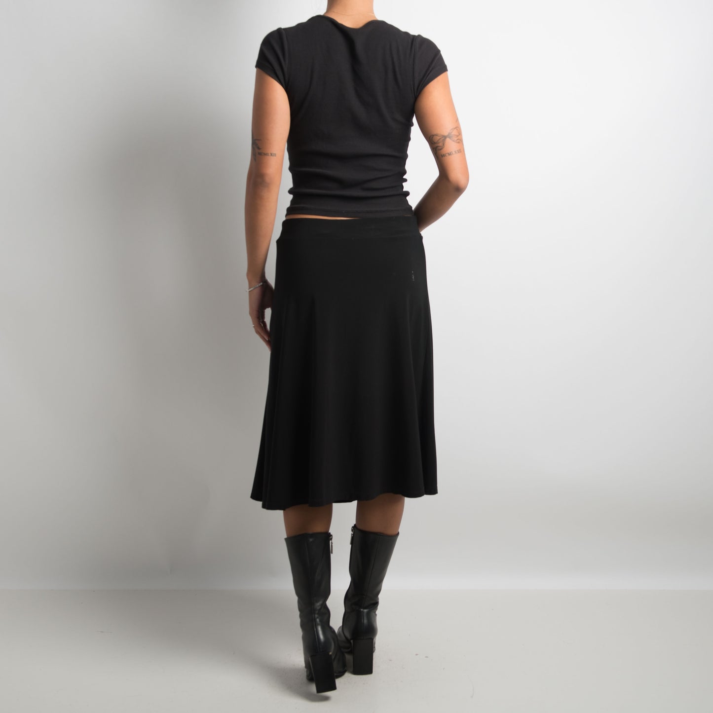 BLACK SLINKY MIDI SKIRT