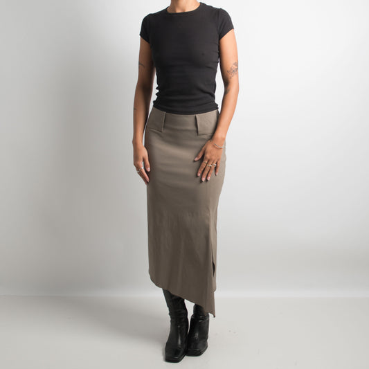 ASYMMETRIC LONGLINE SKIRT