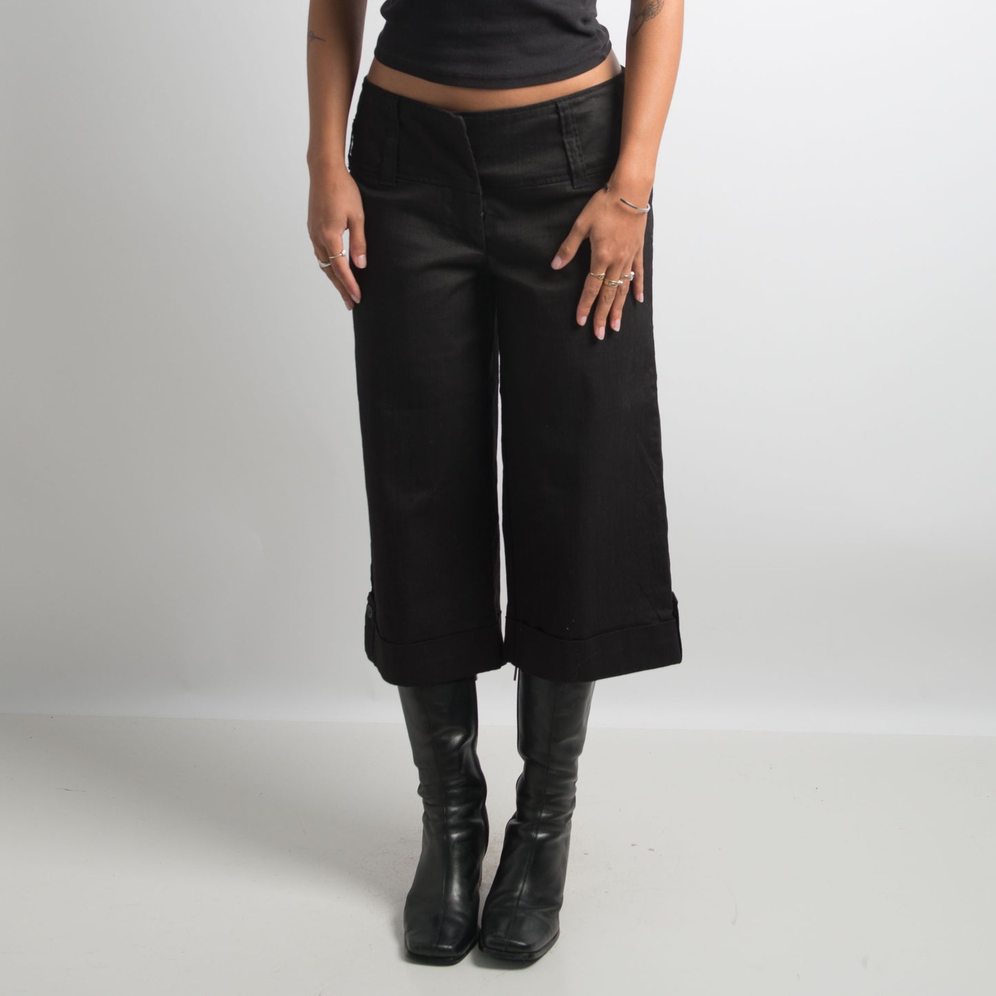 BOOTCUT CAPRI TROUSERS