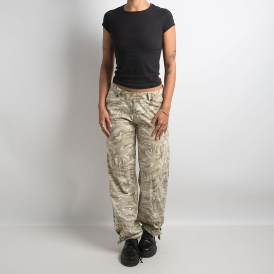 CAMOUFLAGE CARGO PANTS