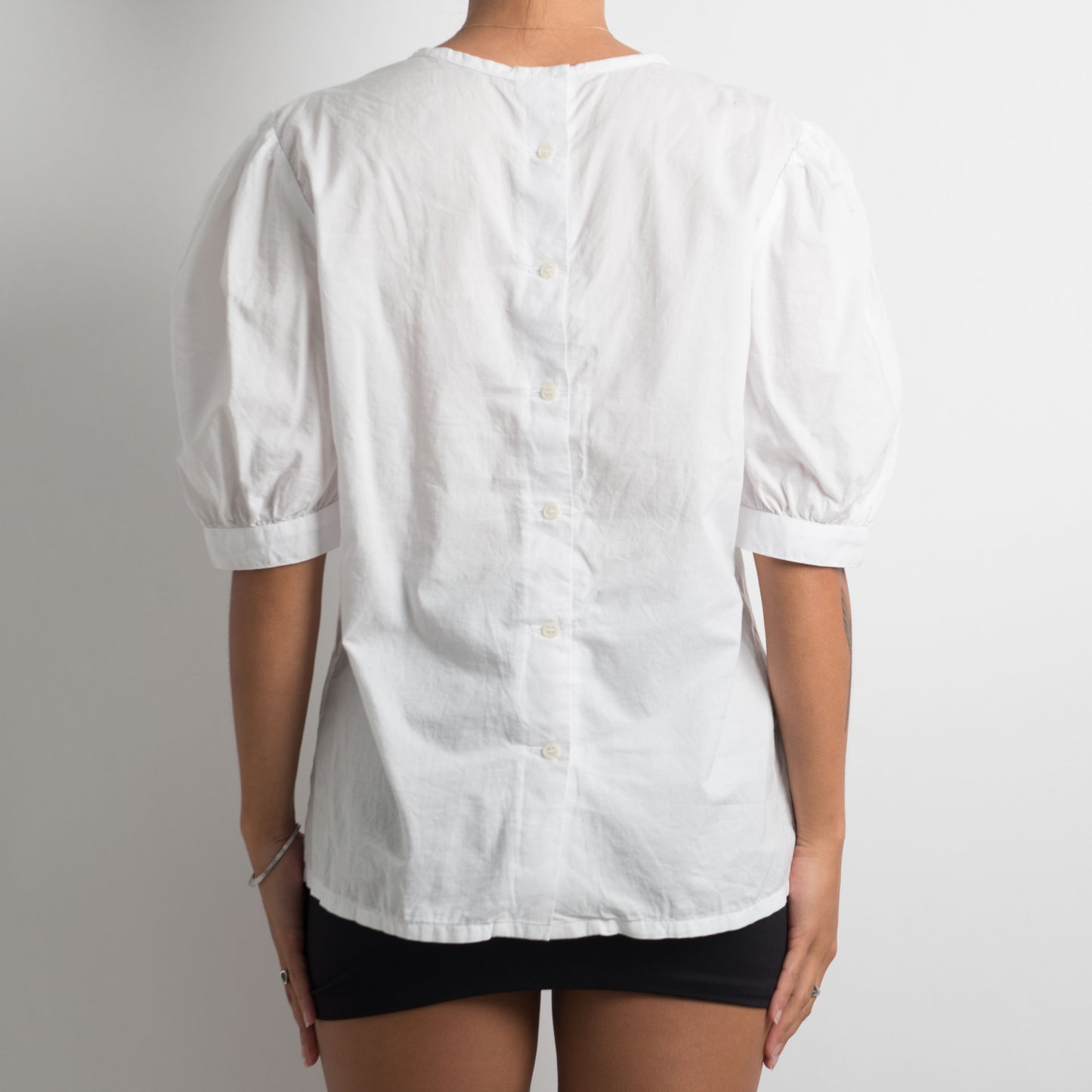 WHITE PRAIRIE TOP