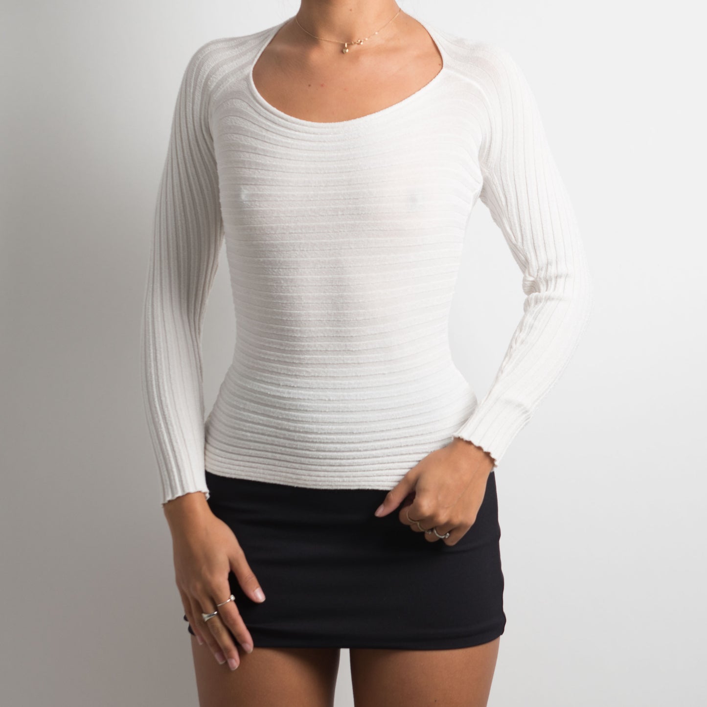 WHITE RIBBED LONG SLEEVE