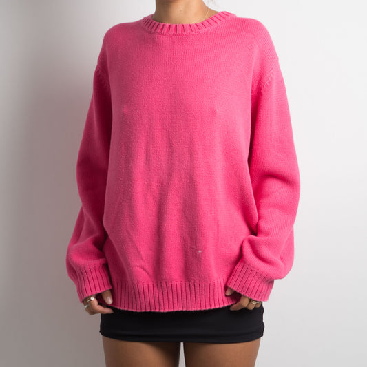 HOT PINK KNIT SWEATER