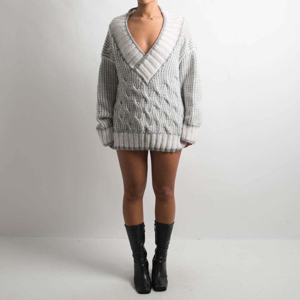 GREY CABLE KNIT SWEATER
