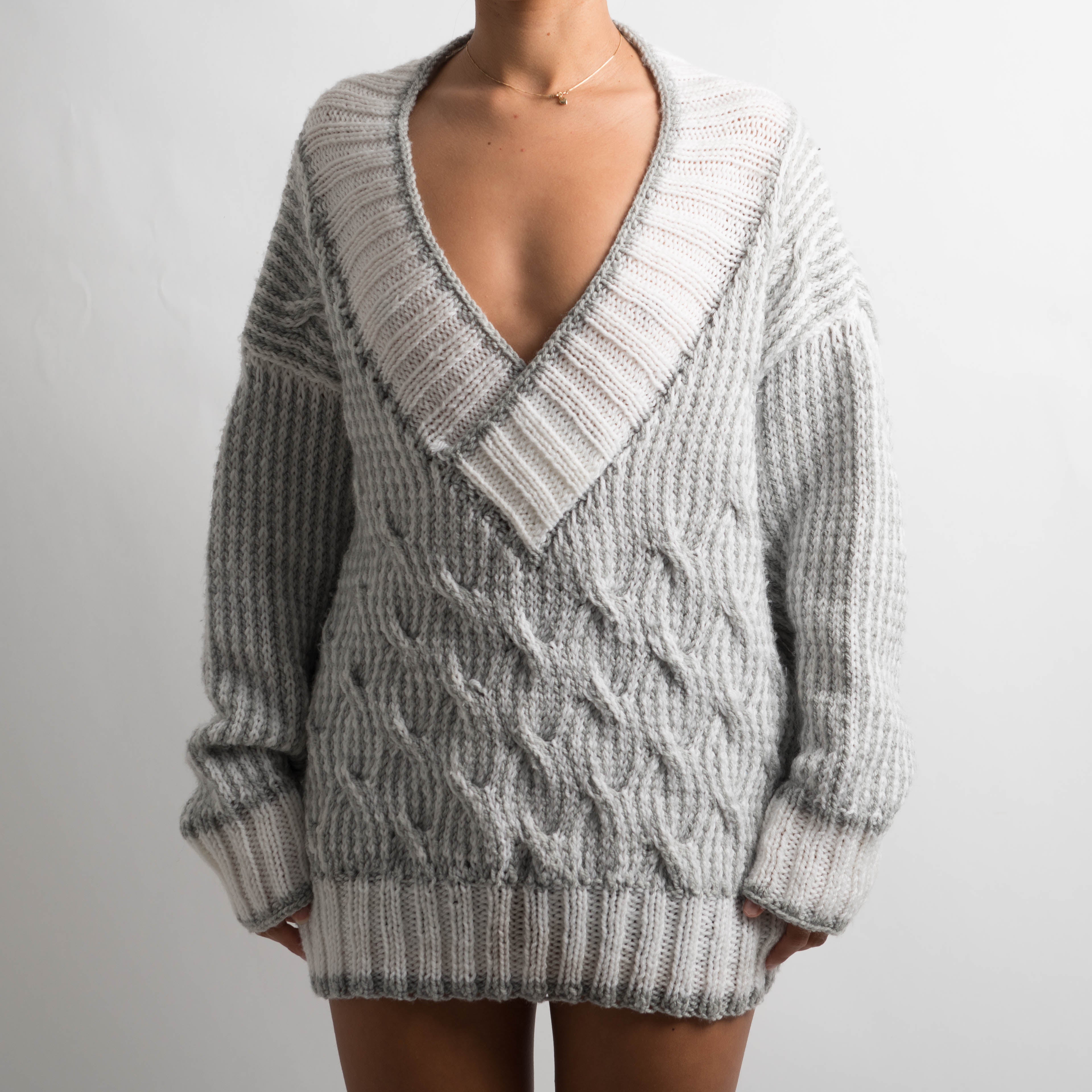 GREY CABLE KNIT SWEATER