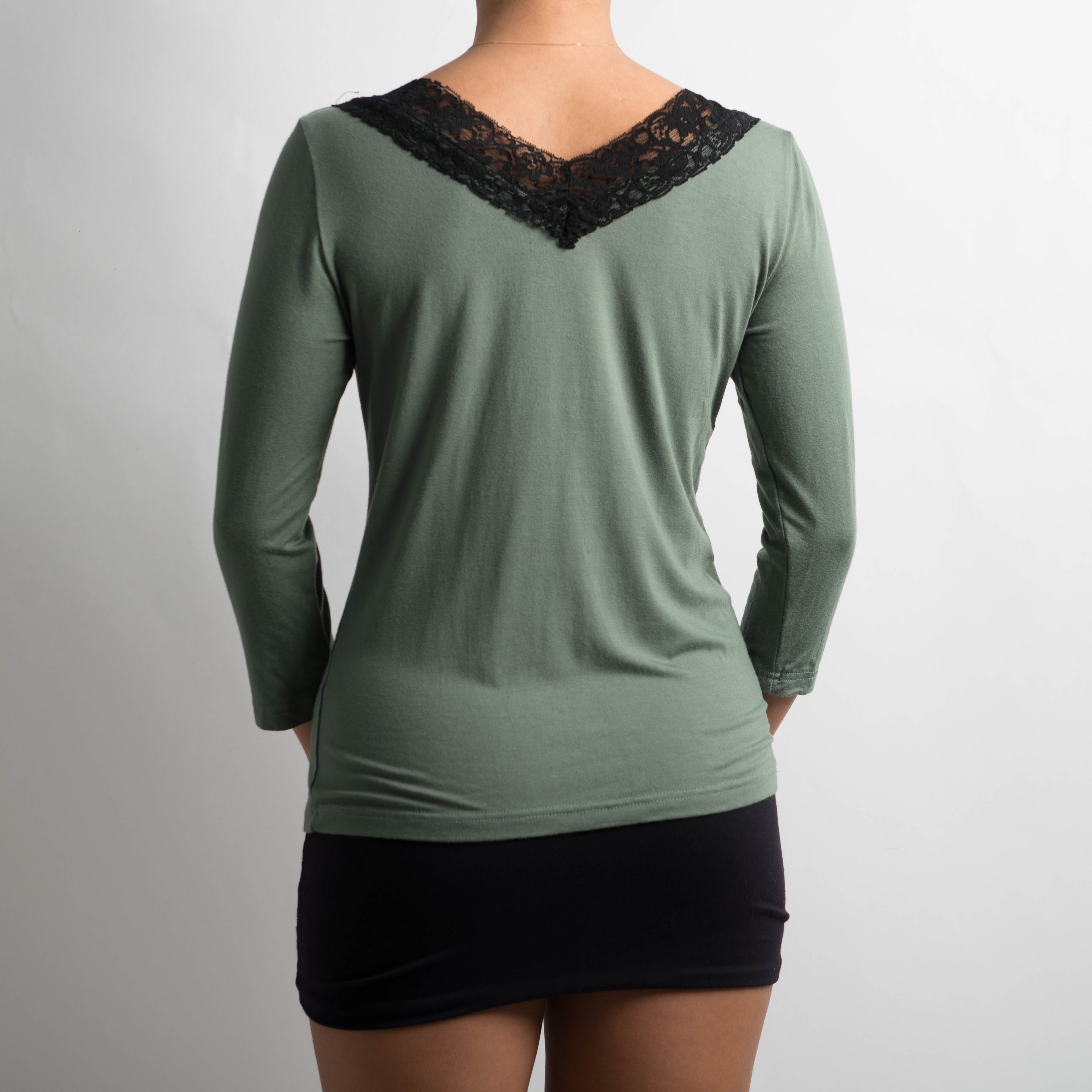 LACE TRIM 3/4 SLEEVE TOP