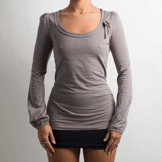 GREY LONG SLEEVE TOP