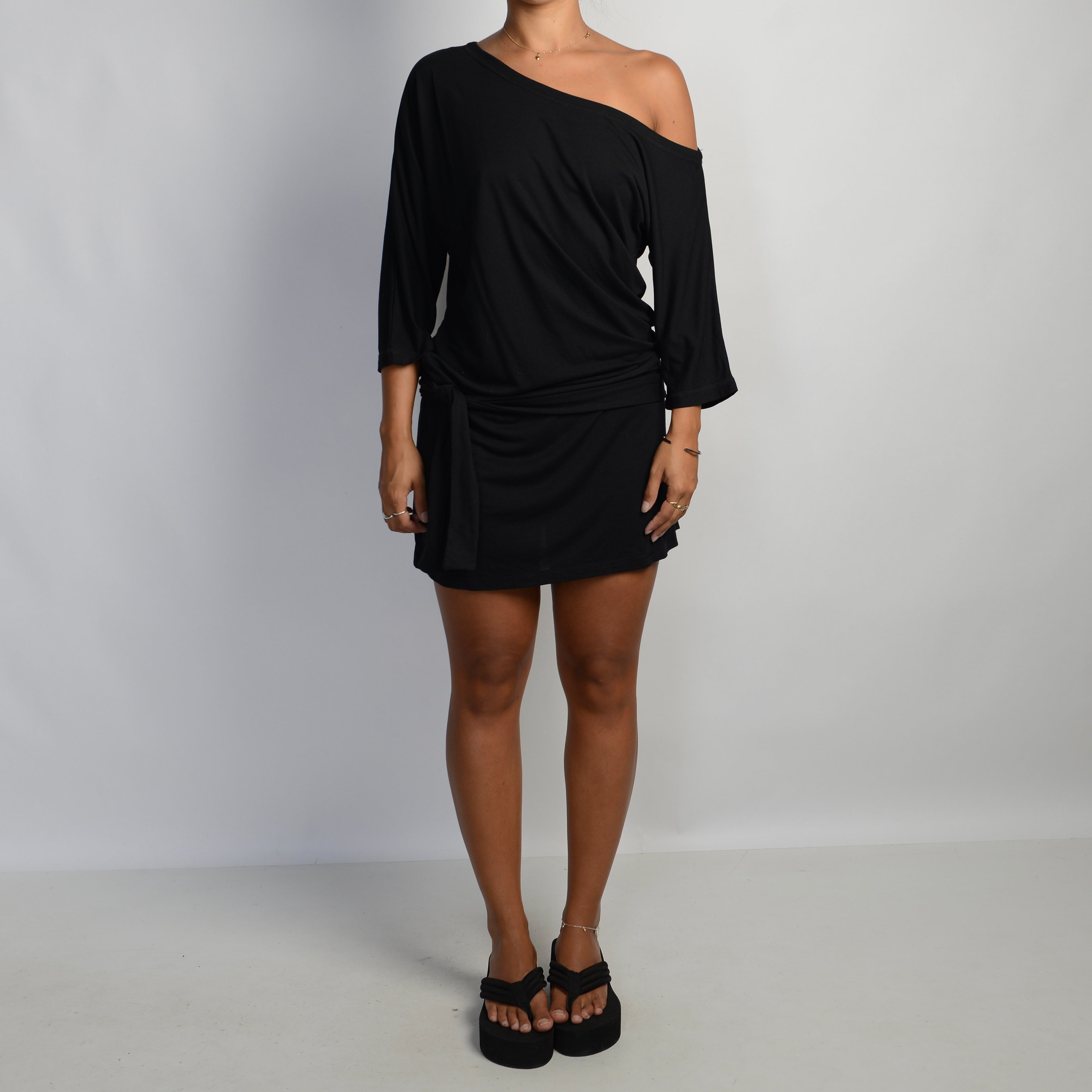 ONE SHOULDER MINI DRESS