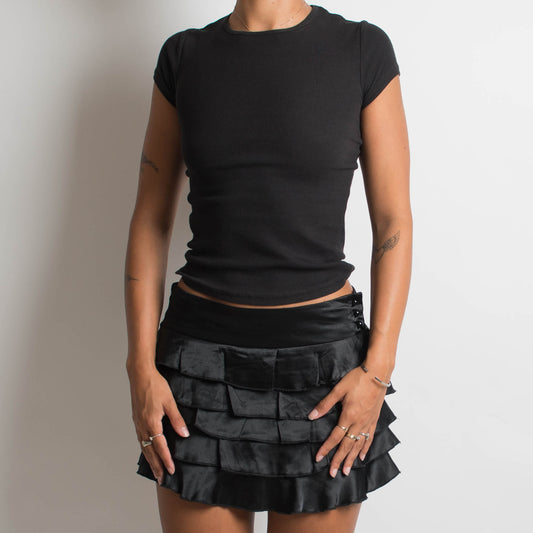 BLACK TIERED MINI SKIRT