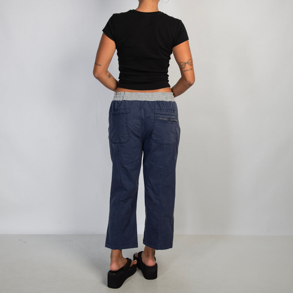 NAVY CROP CARGO PANTS