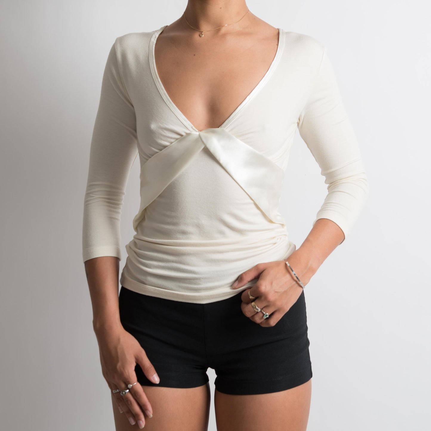 CREAM 3/4 SLEEVE TOP