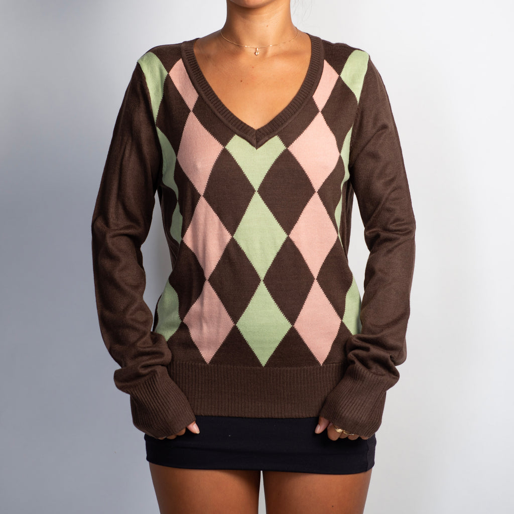 BROWN ARGYLE KNIT TOP