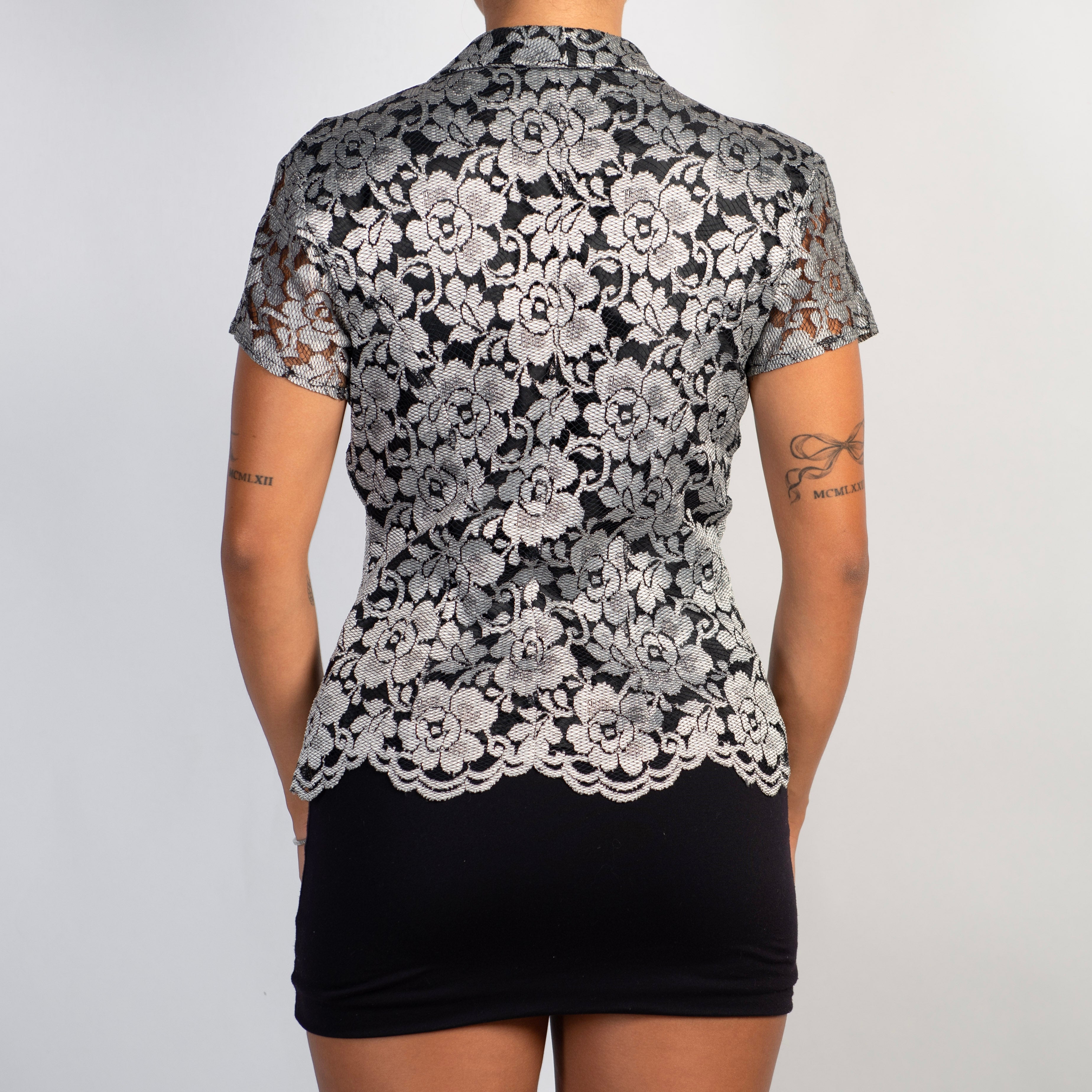 B&W FLORAL LACE BLOUSE