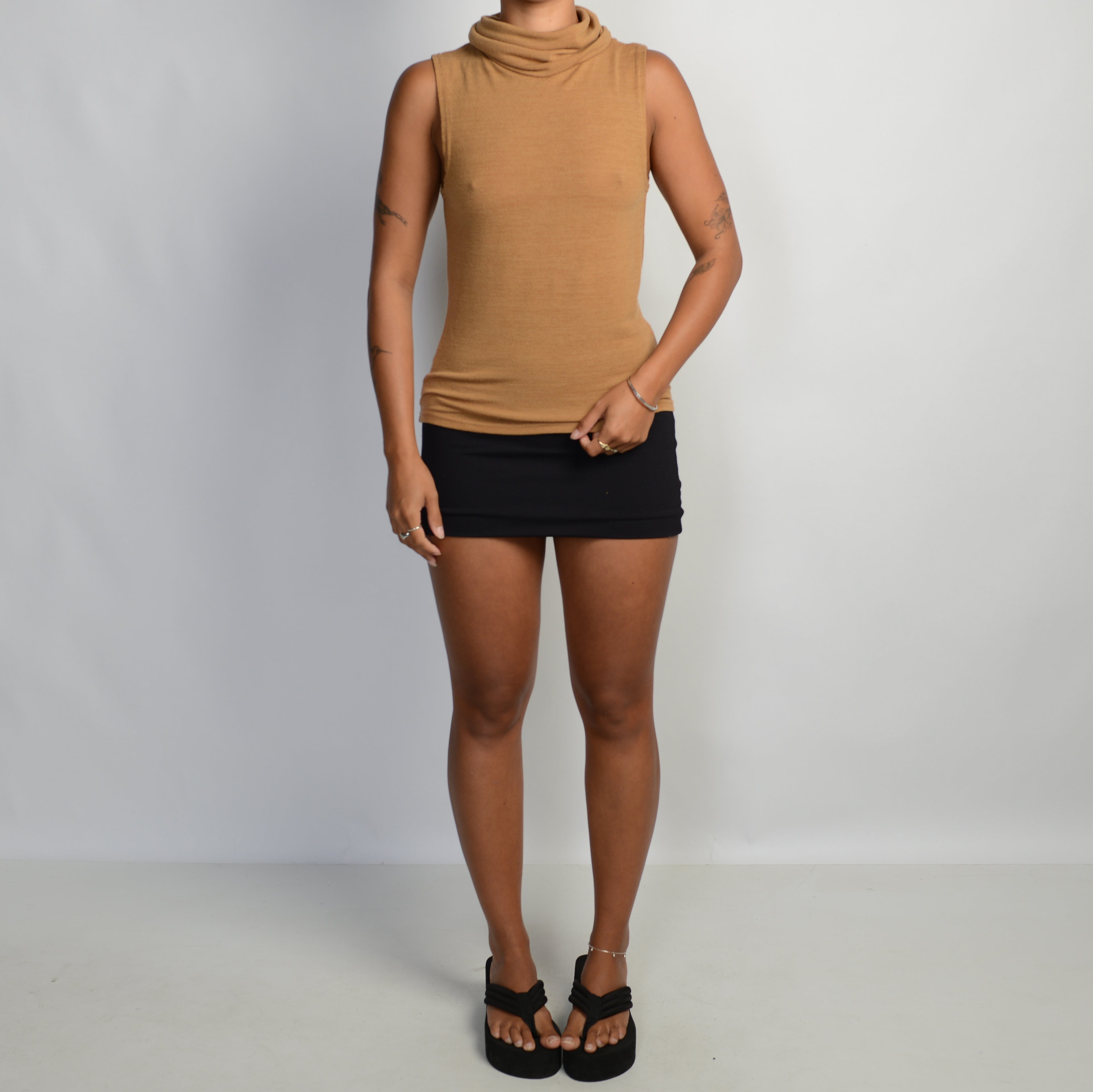 BROWN SLEEVELESS TOP