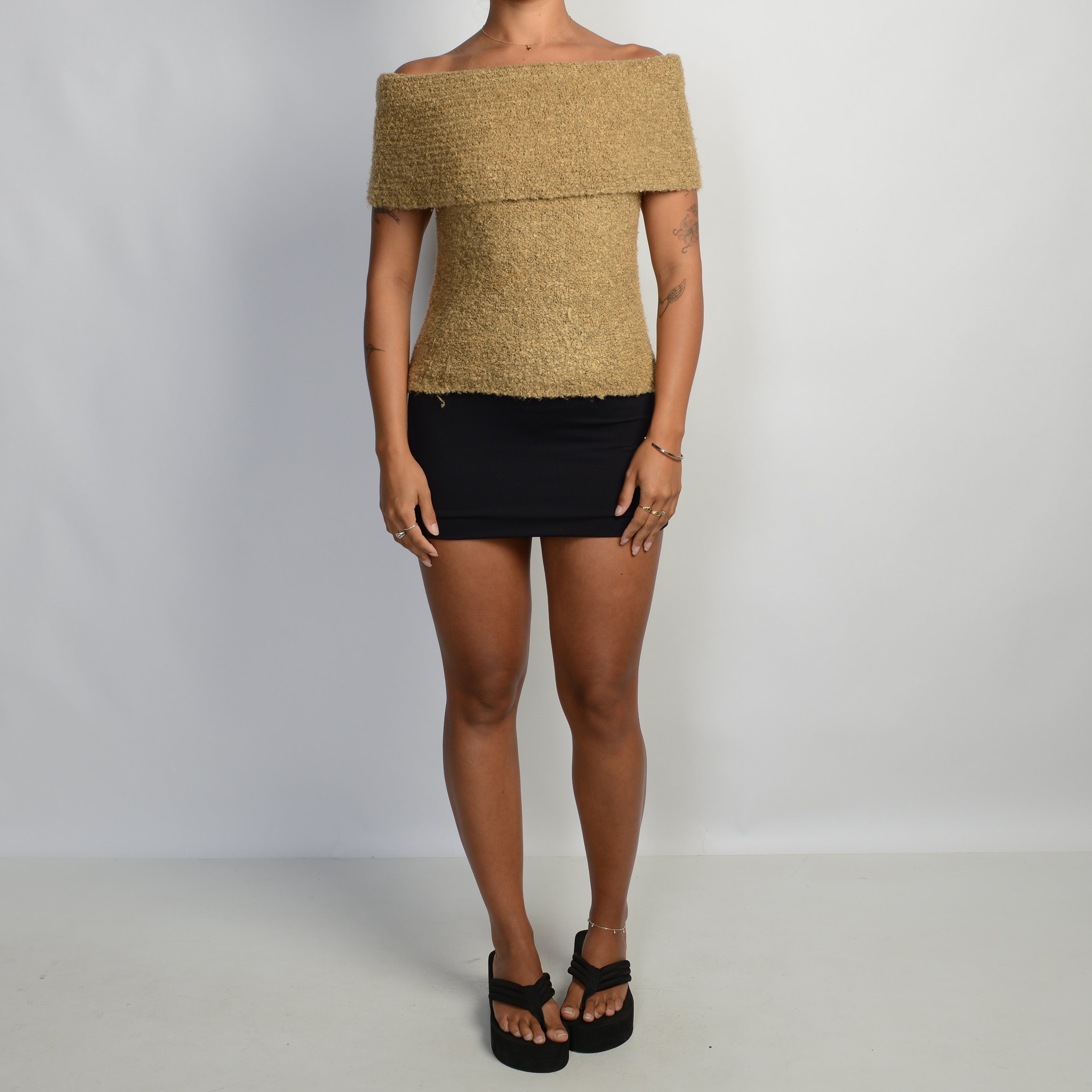 TAN KNIT SLEEVELESS TOP
